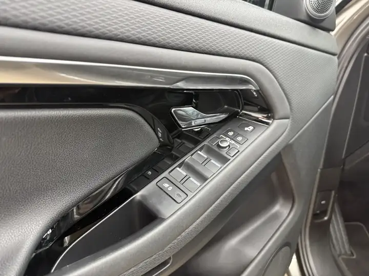 Land Rover Range Rover 2021, foto 21
