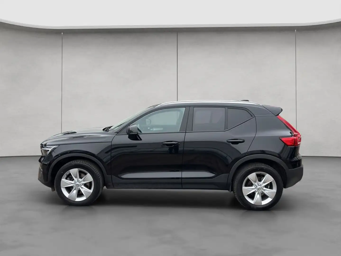Volvo XC40 XC40 B3 B DKG Core AHK Schwarz - 2