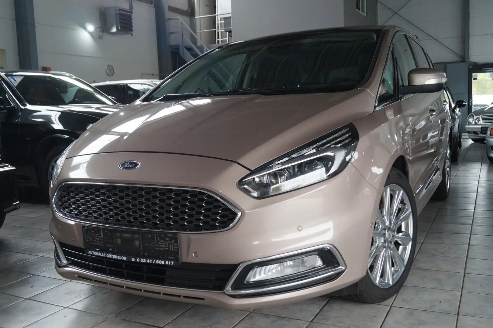 Ford S-Max S-MAX Vignale*Leder*Navi*PDC*SH*Memory* Grau - 1
