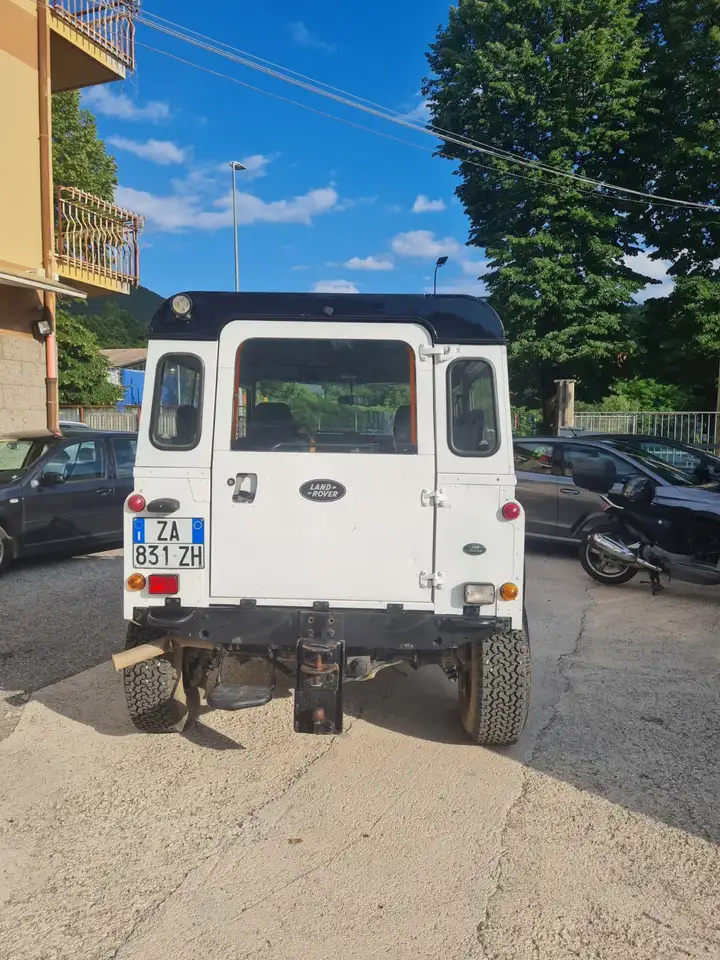 Land ROVER DEFENDER 90 Serie 300, foto 3