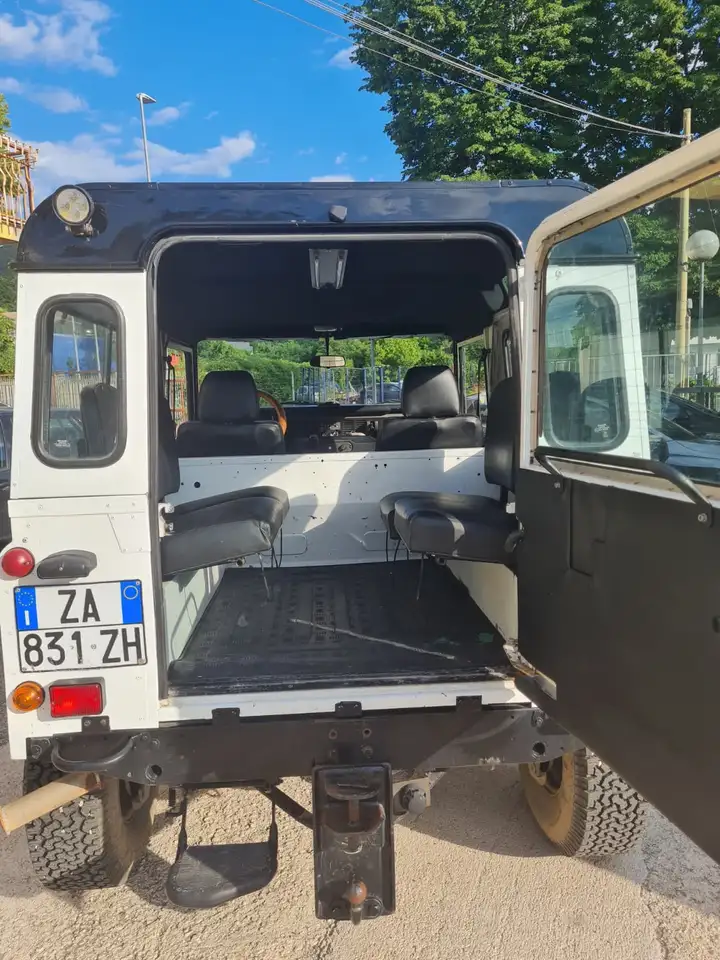 Land ROVER DEFENDER 90 Serie 300, foto 6