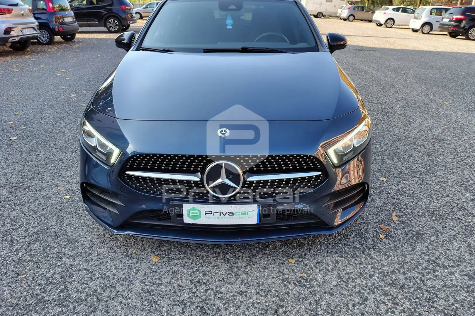 Mercedes-Benz A 180 A 180 d Automatic AMG Line Premium Plus Blau - 2