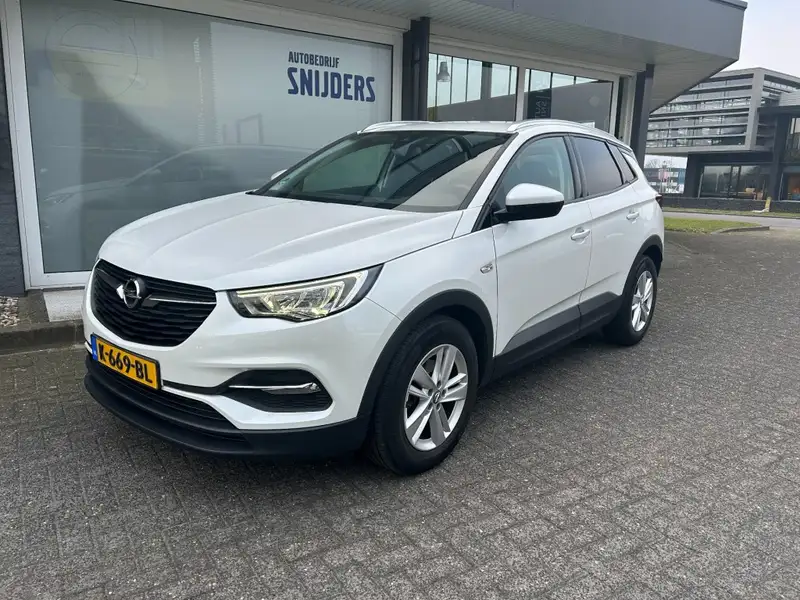 OPEL Grandland