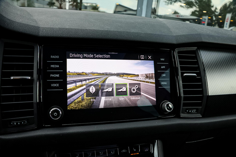 Skoda Kodiaq 1.5 TSI Sportline Business PANO / STOEL + STUUR VE — photo 15