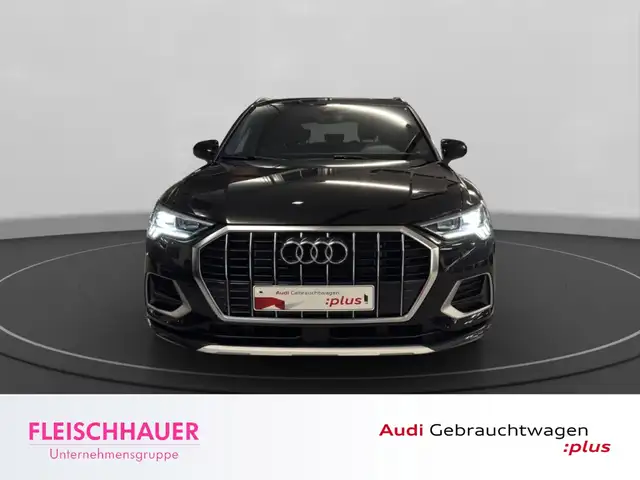 Audi Q3 view 2
