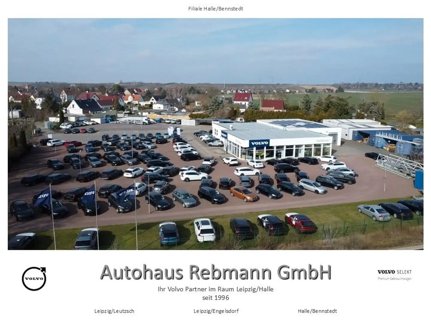 Volvo XC60 B4 Plus Dark AWD Zwart - 1