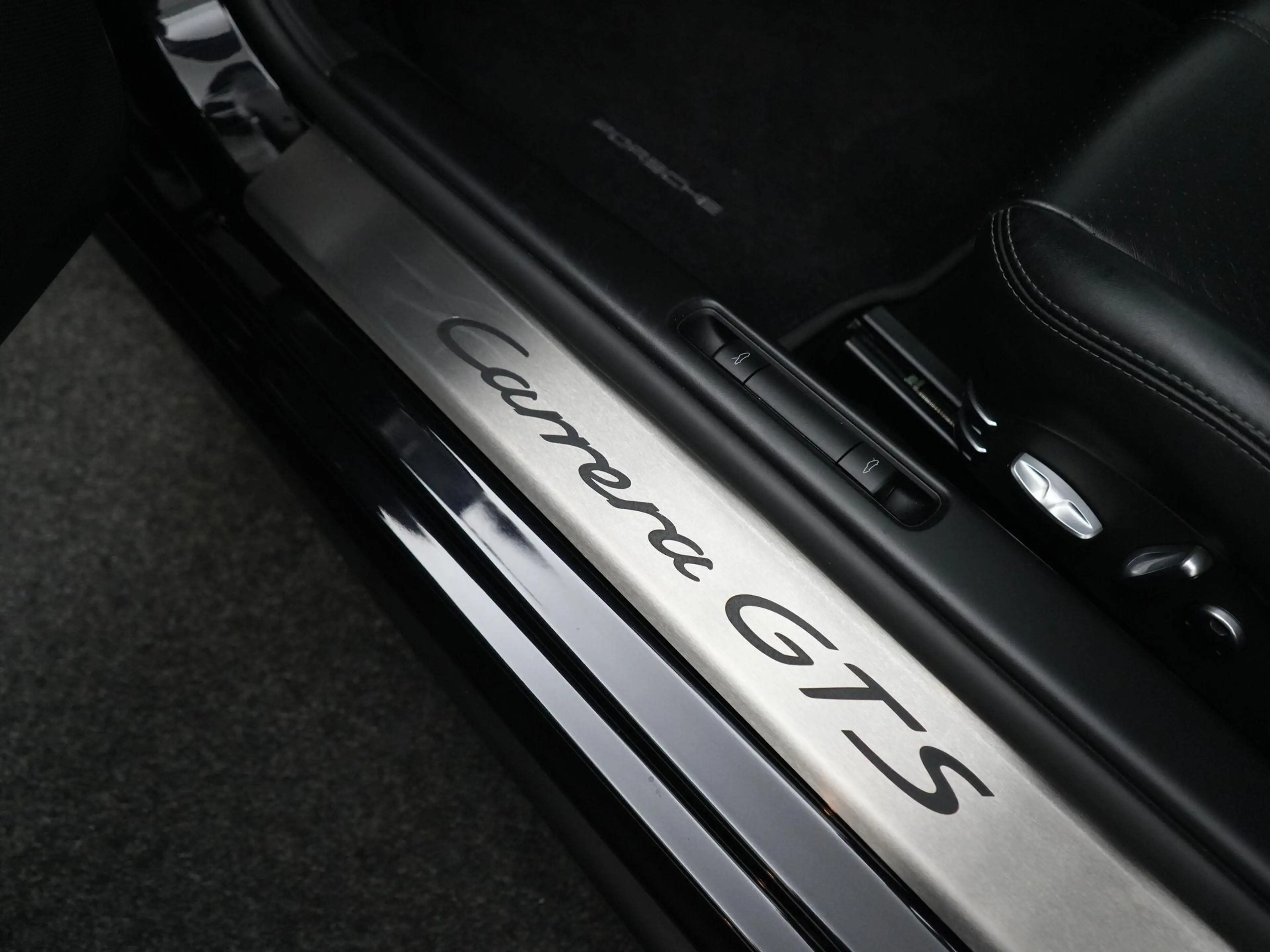 Porsche 997 Carrera GTS — photo 13