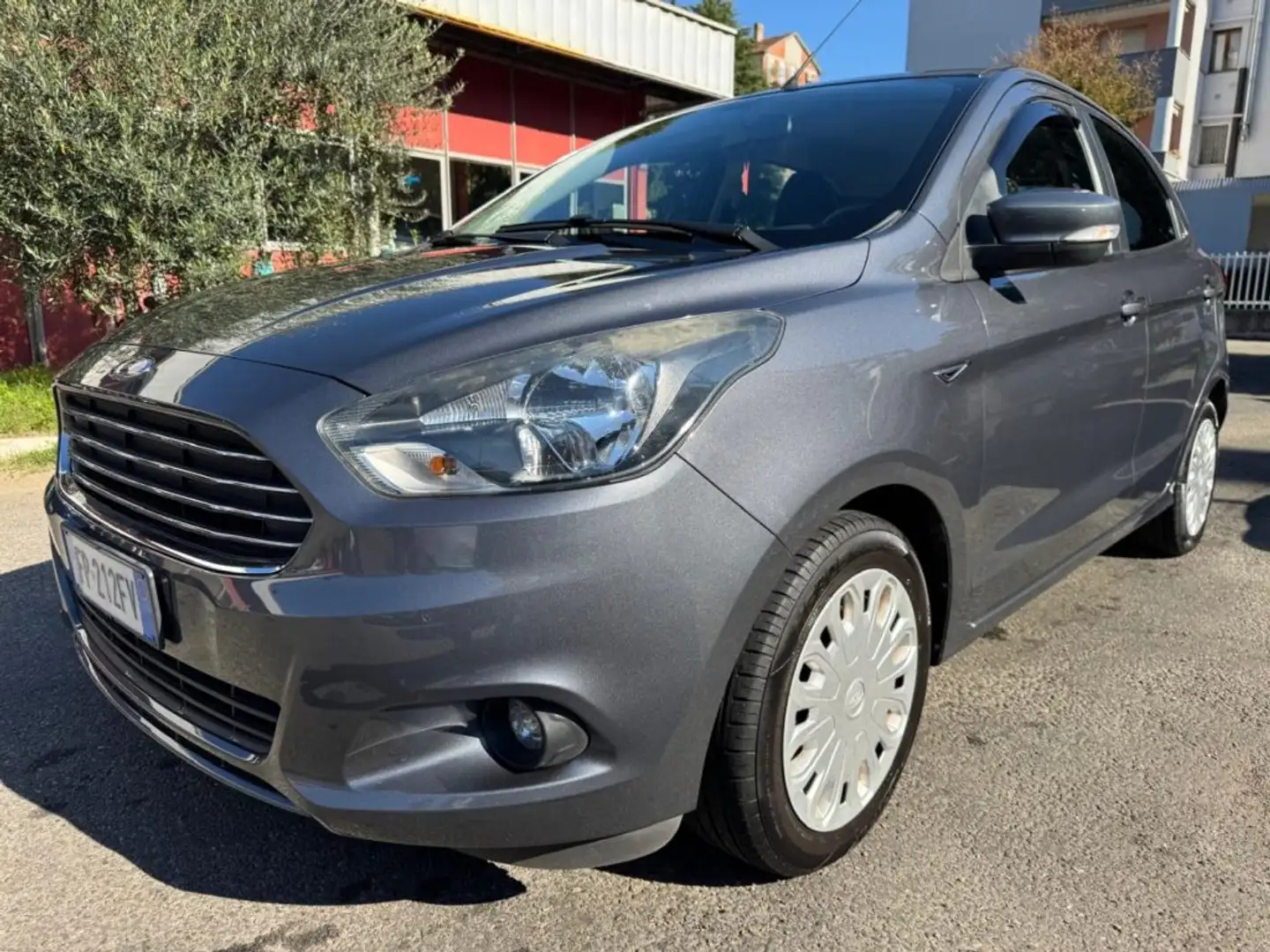 Ford Ka/Ka+ 1.2 Ti-VCT Style Grau - 1