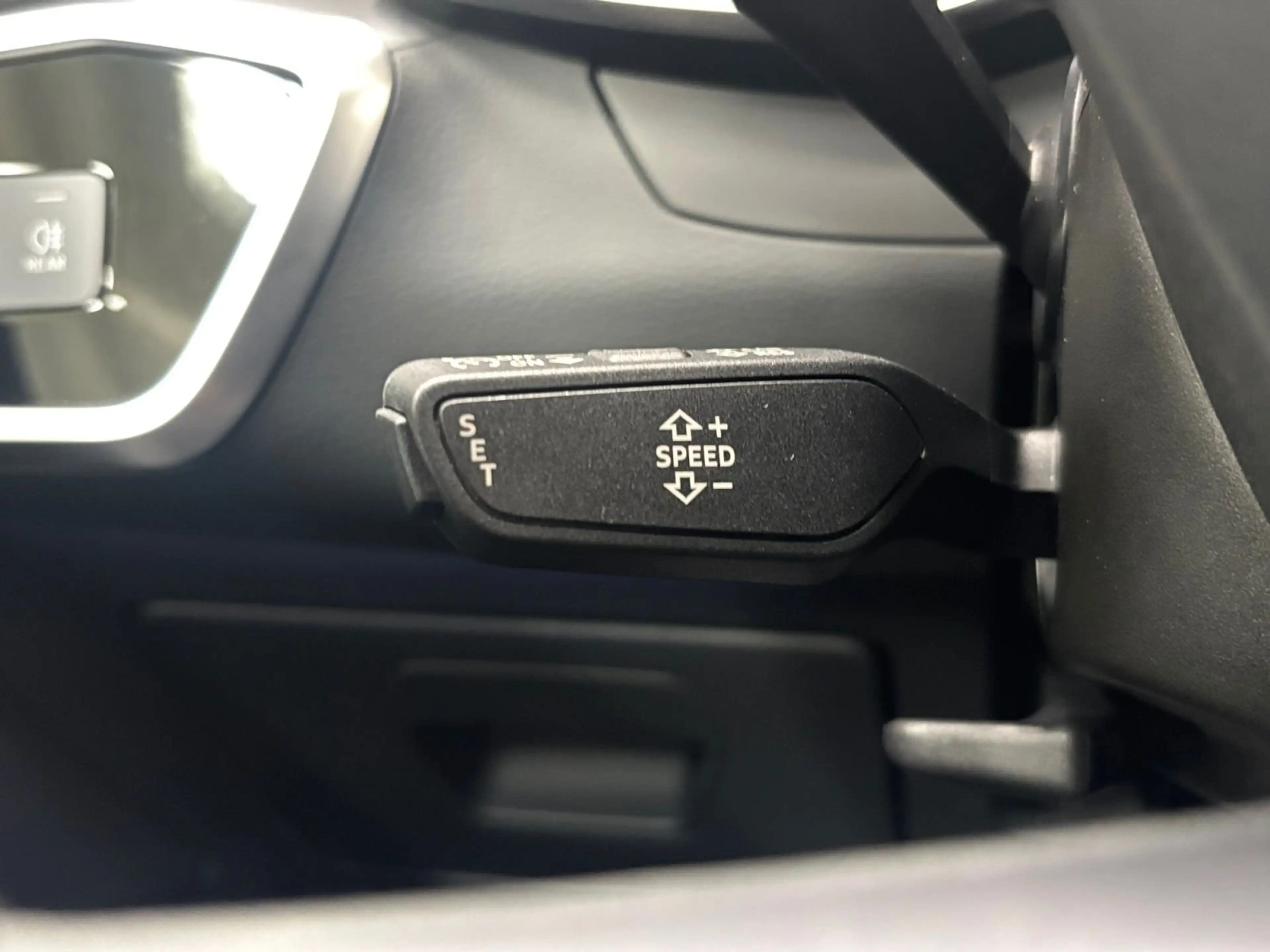 Audi A7 2.0 40 TFSI MHEV S TRONIC — photo 15