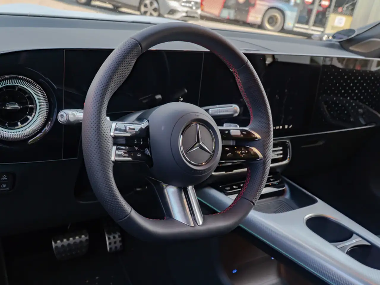 Mercedes-Benz GLB + AMG-Sport/LED/Cam/Pano/Keyl/Night/19', миниатюра 12