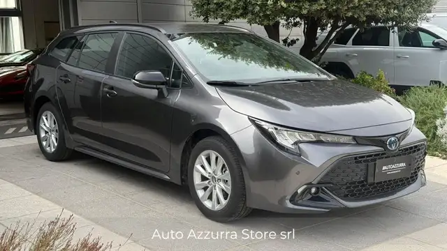 Toyota Corolla view 3