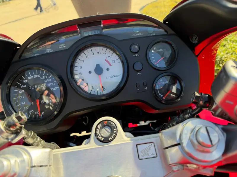 Honda VFR 750 - foto 3