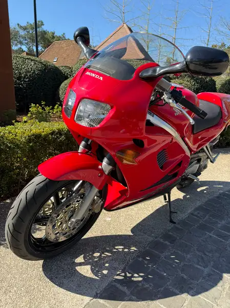 Honda VFR 750 - foto 7