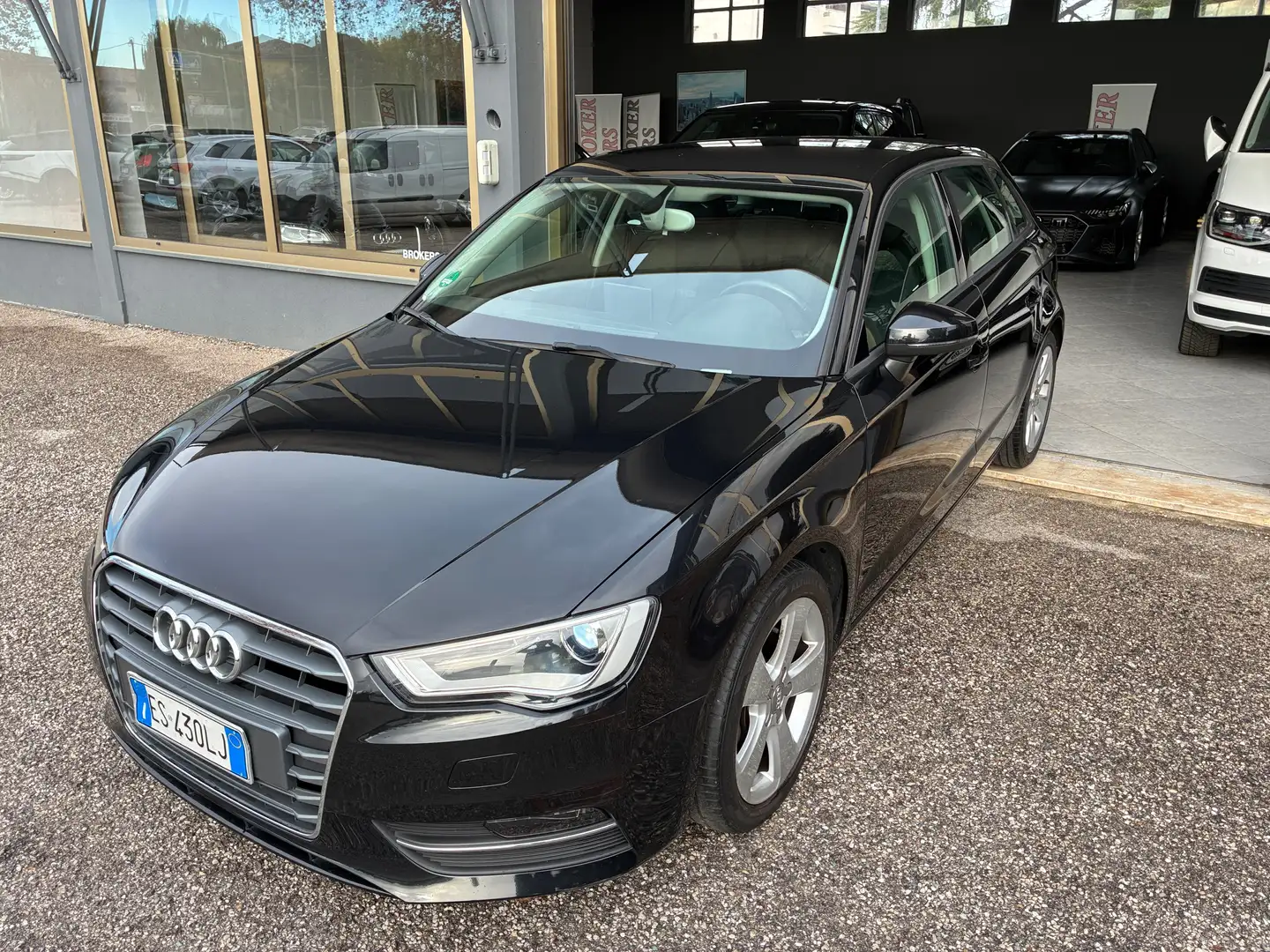 Audi A3 A3 Sportback 1.6 tdi Ambition Nero - 1