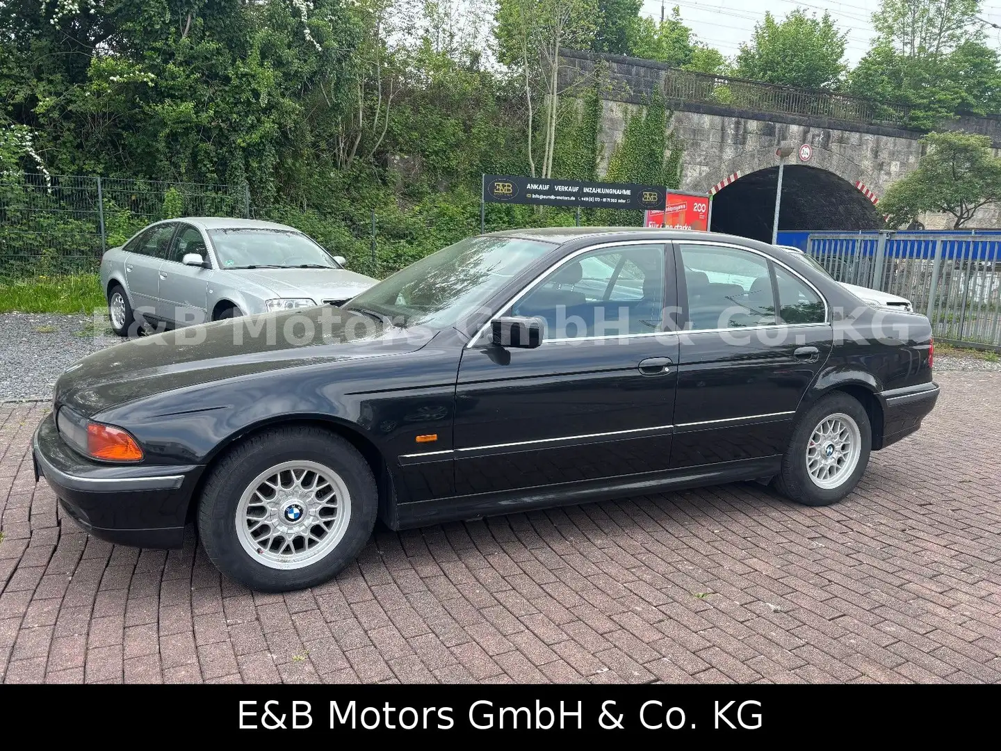 BMW 520 i 2. Hand Negro - 2