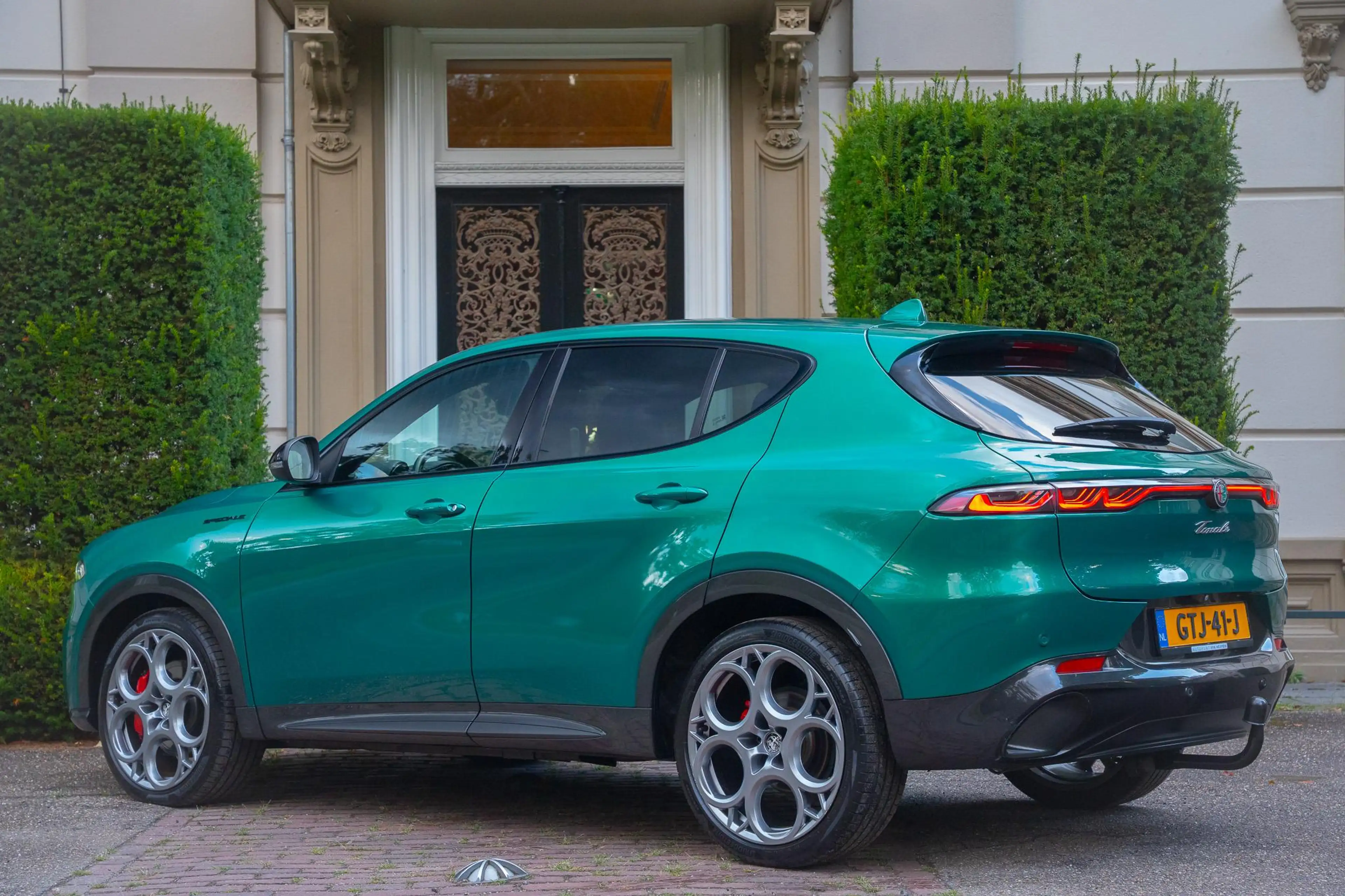 Alfa Romeo Tonale 1.5T Hybrid Edizione Speciale TREKHAAK | ADAPTIVE — photo 2