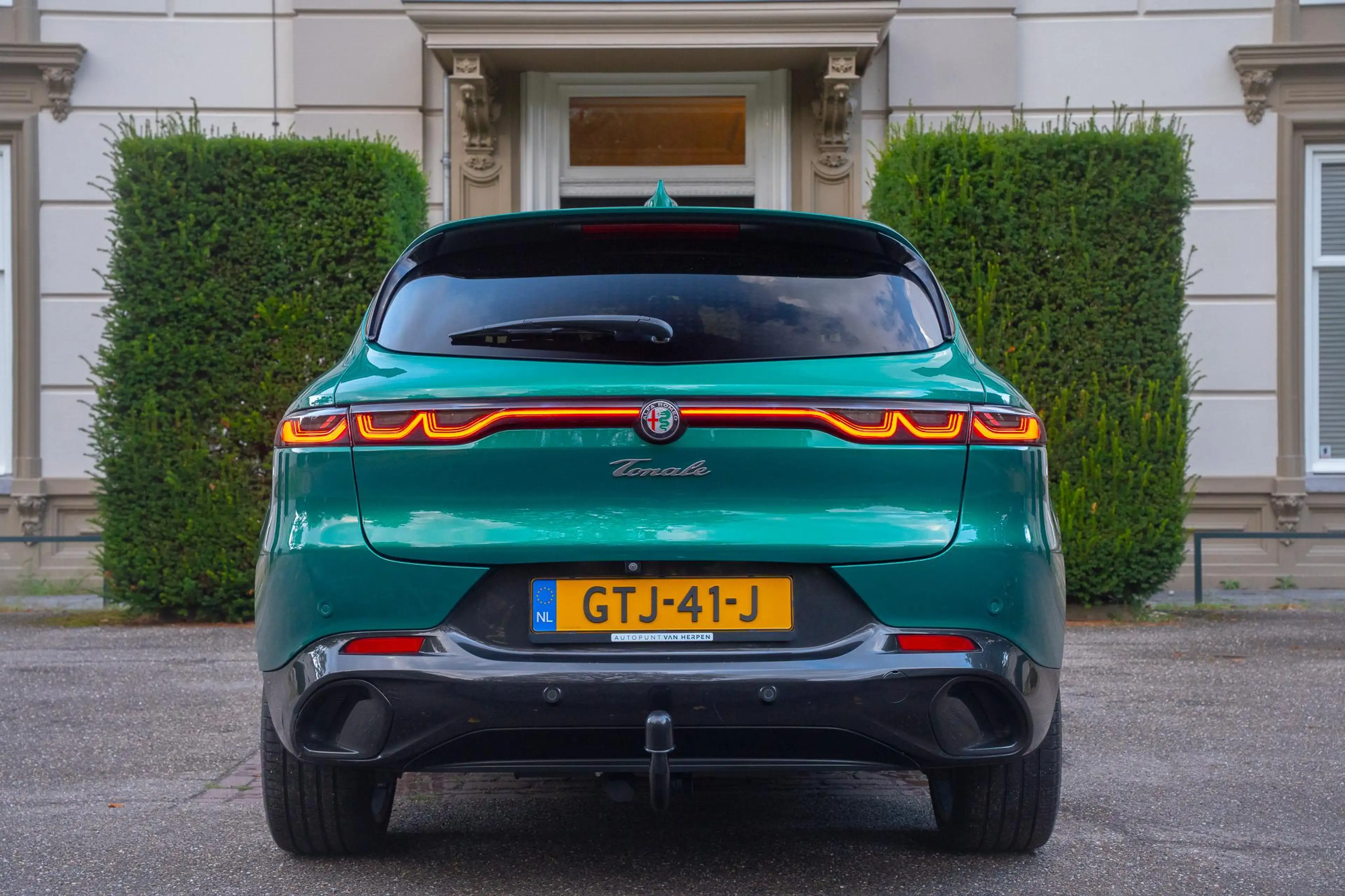 Alfa Romeo Tonale 1.5T Hybrid Edizione Speciale TREKHAAK | ADAPTIVE — photo 4