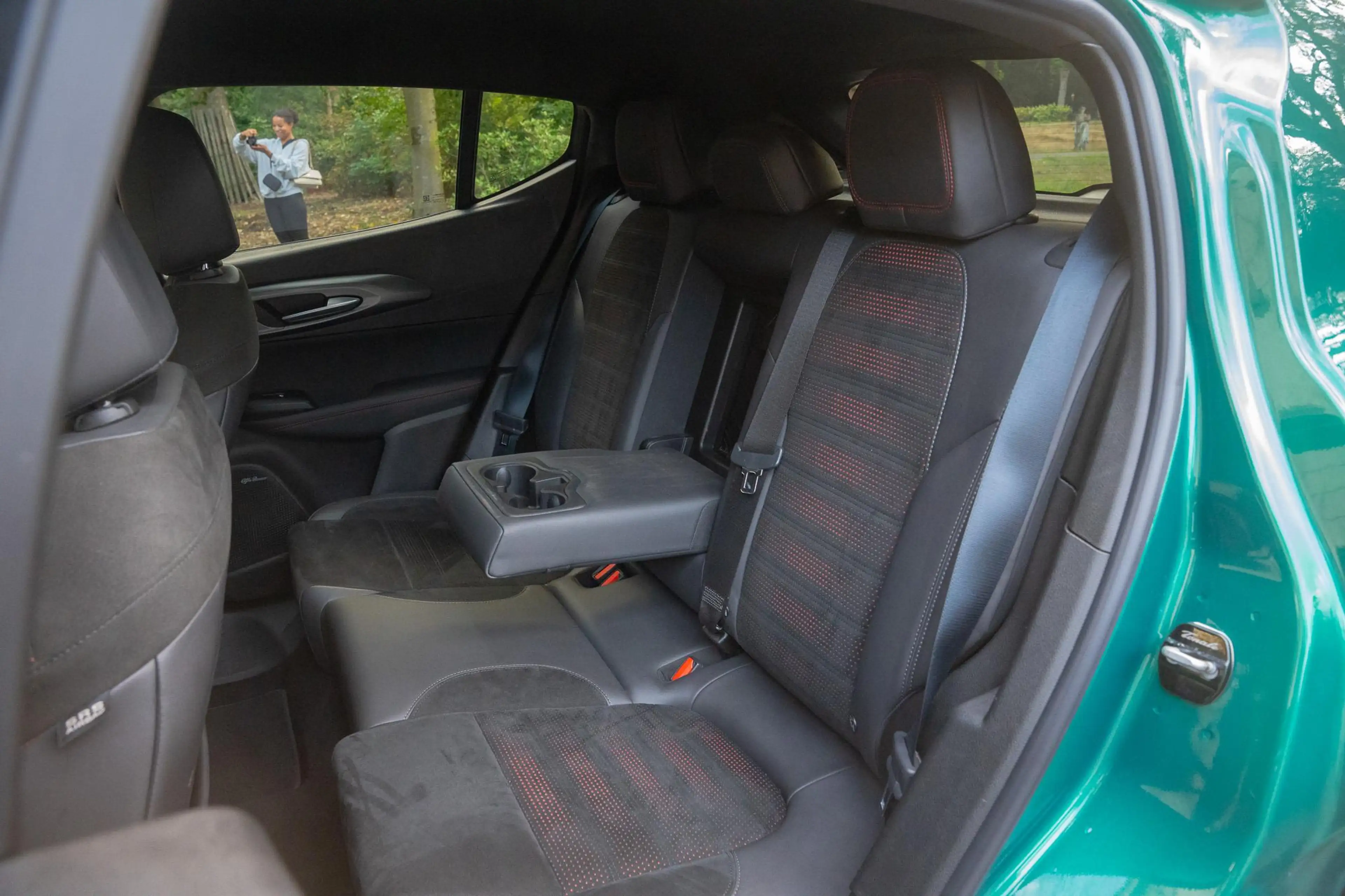 Alfa Romeo Tonale 1.5T Hybrid Edizione Speciale TREKHAAK | ADAPTIVE — photo 36