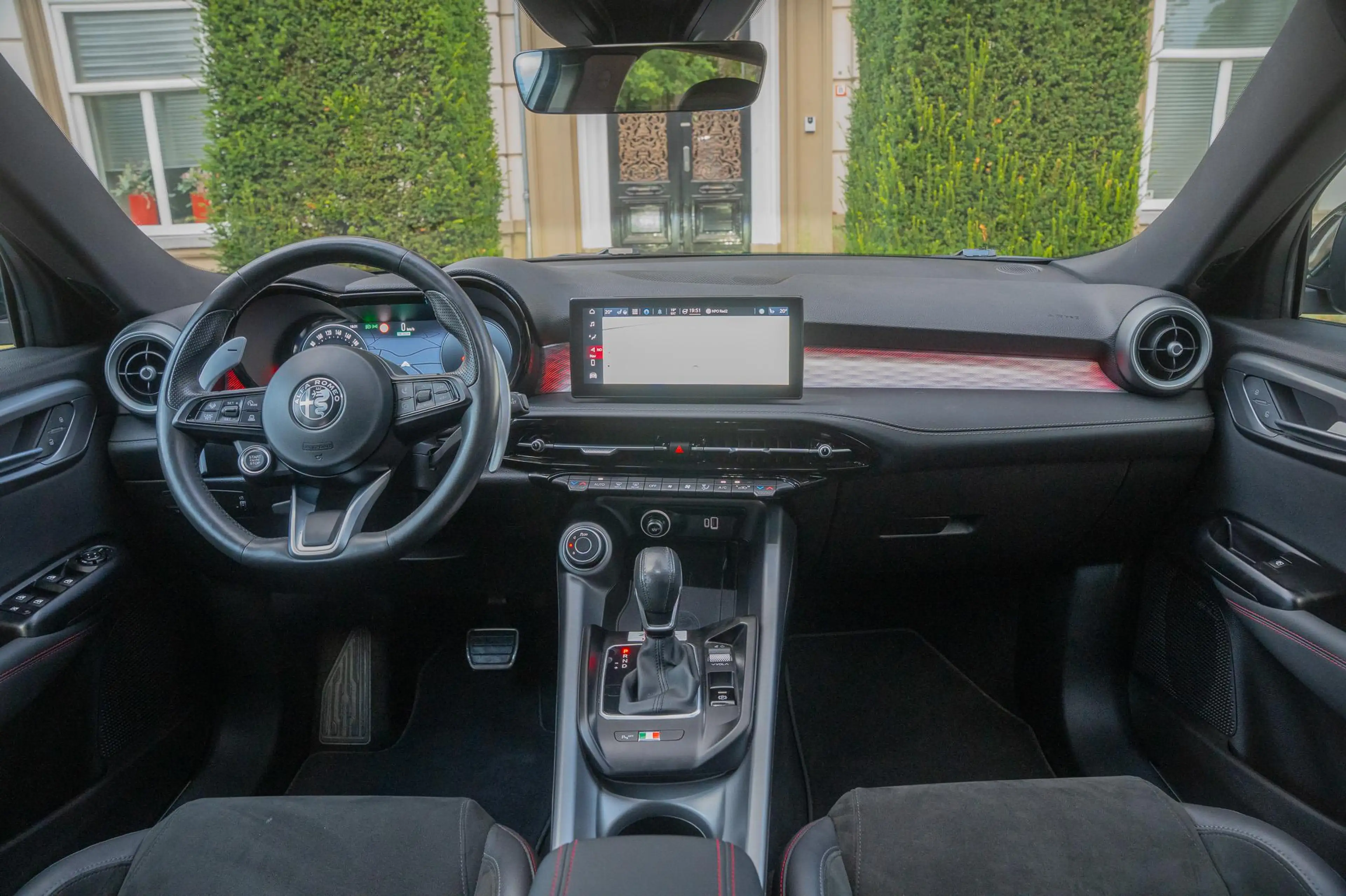 Alfa Romeo Tonale 1.5T Hybrid Edizione Speciale TREKHAAK | ADAPTIVE — photo 22