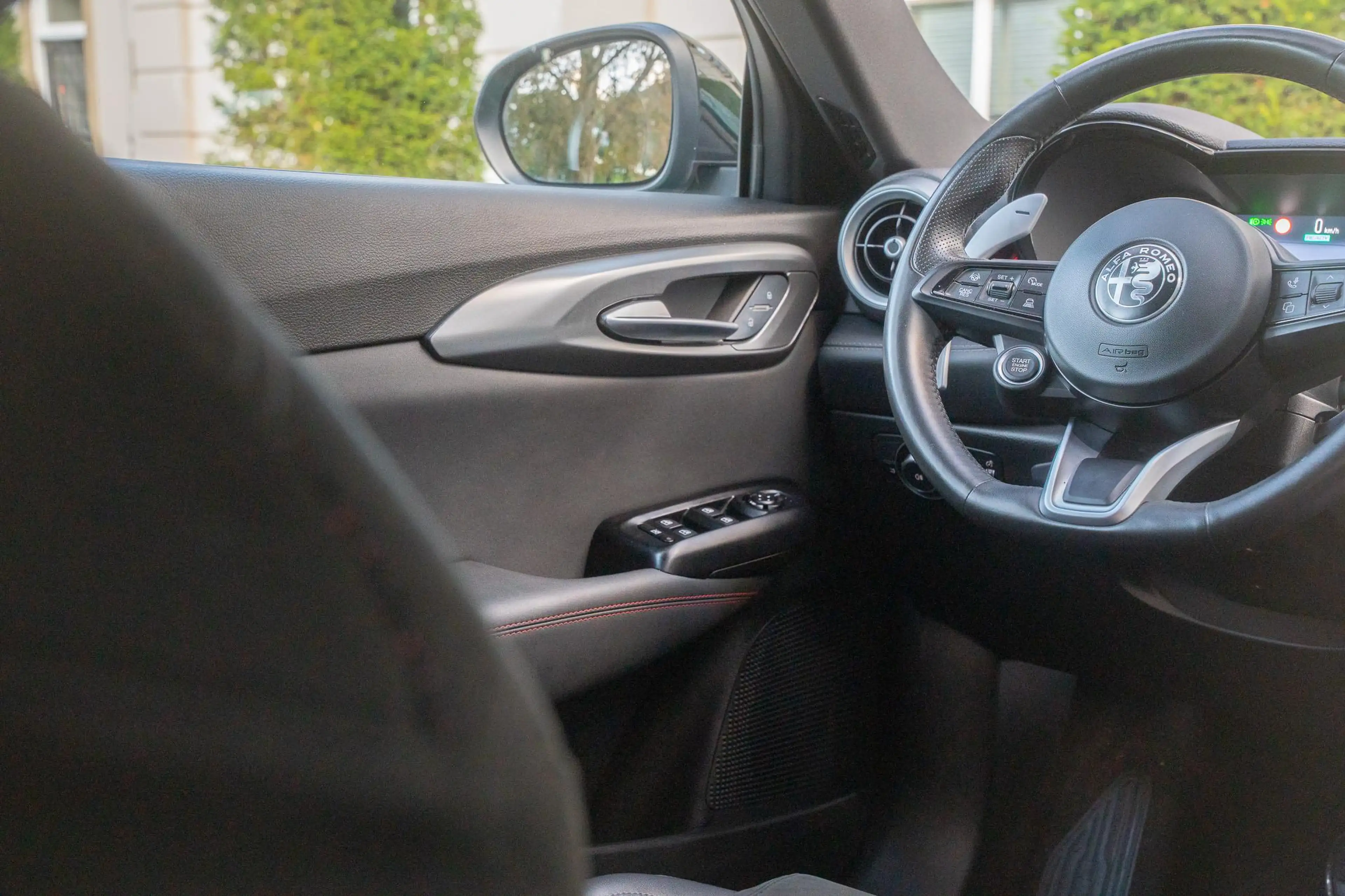 Alfa Romeo Tonale 1.5T Hybrid Edizione Speciale TREKHAAK | ADAPTIVE — photo 40