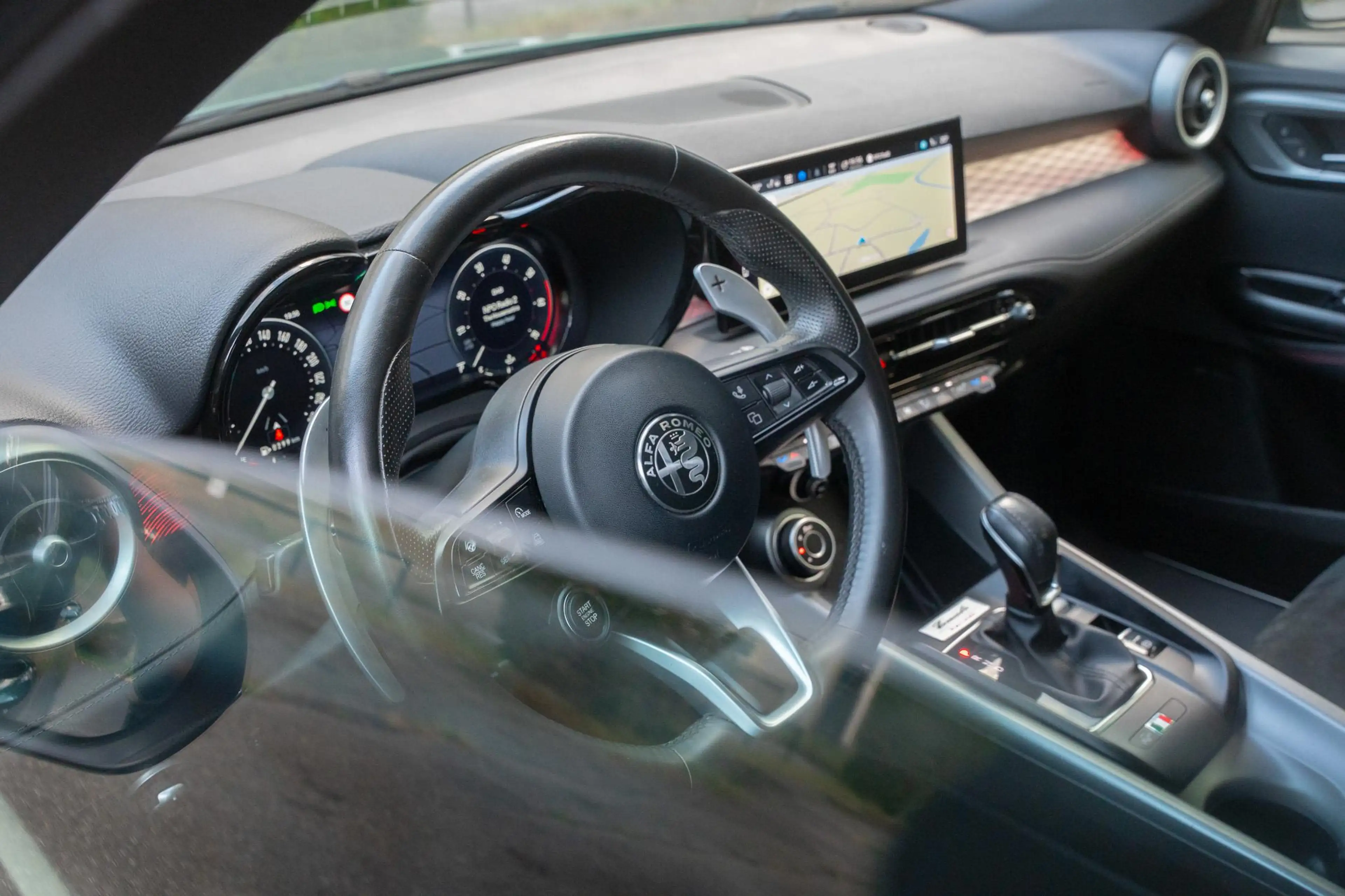 Alfa Romeo Tonale 1.5T Hybrid Edizione Speciale TREKHAAK | ADAPTIVE — photo 41