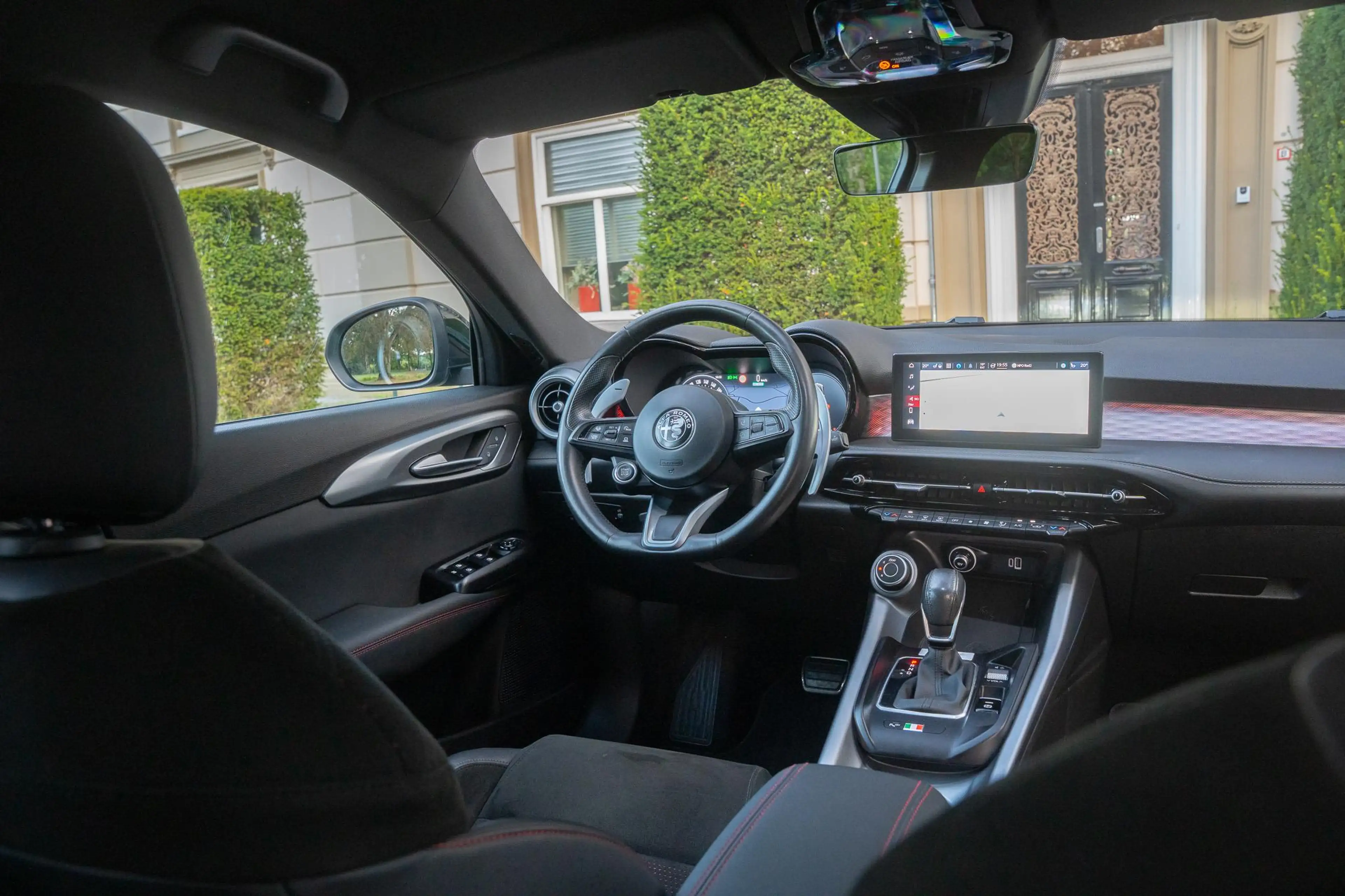 Alfa Romeo Tonale 1.5T Hybrid Edizione Speciale TREKHAAK | ADAPTIVE — photo 38