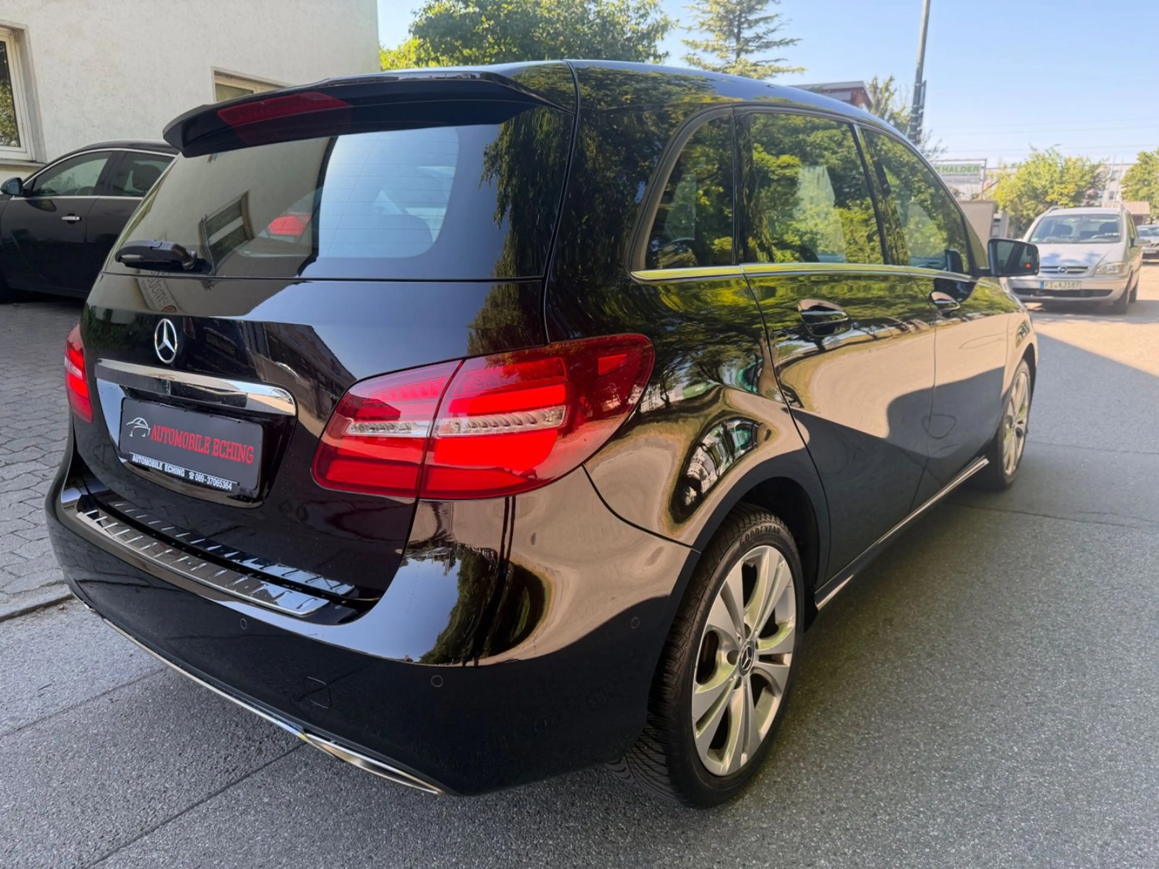 Mercedes-Benz B 200 G-tronic Urban*LED*Navi*Automatik* — photo 4