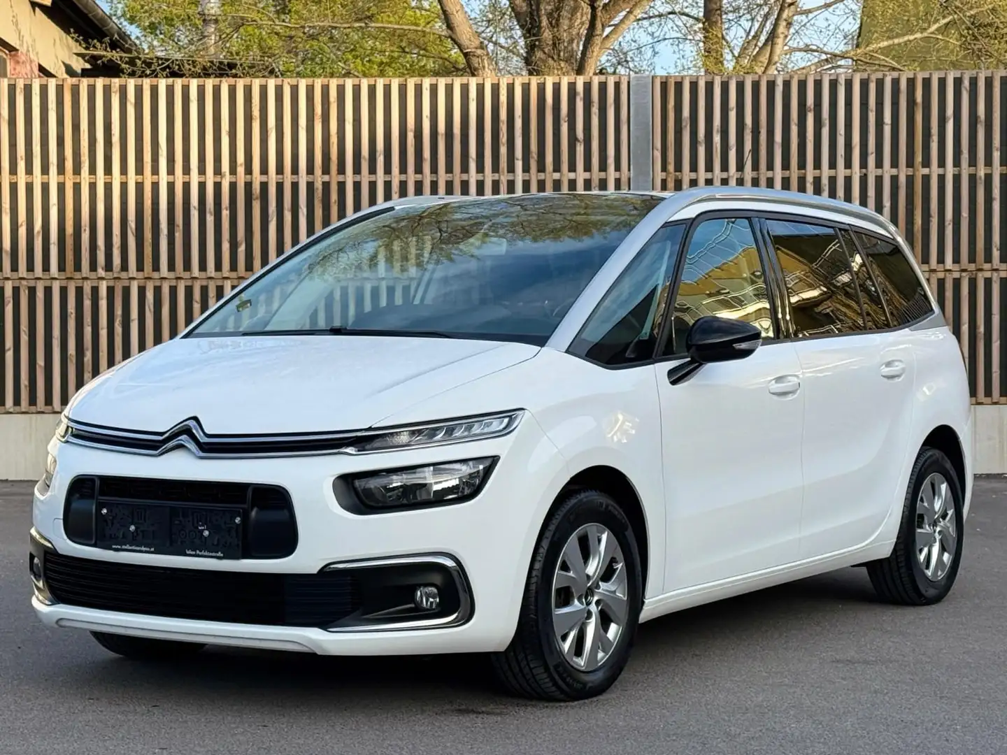 Citroen Grand C4 SpaceTourer 7-Sitzer Grand C4 Spacetourer BlueHDI 130 S Weiß - 1