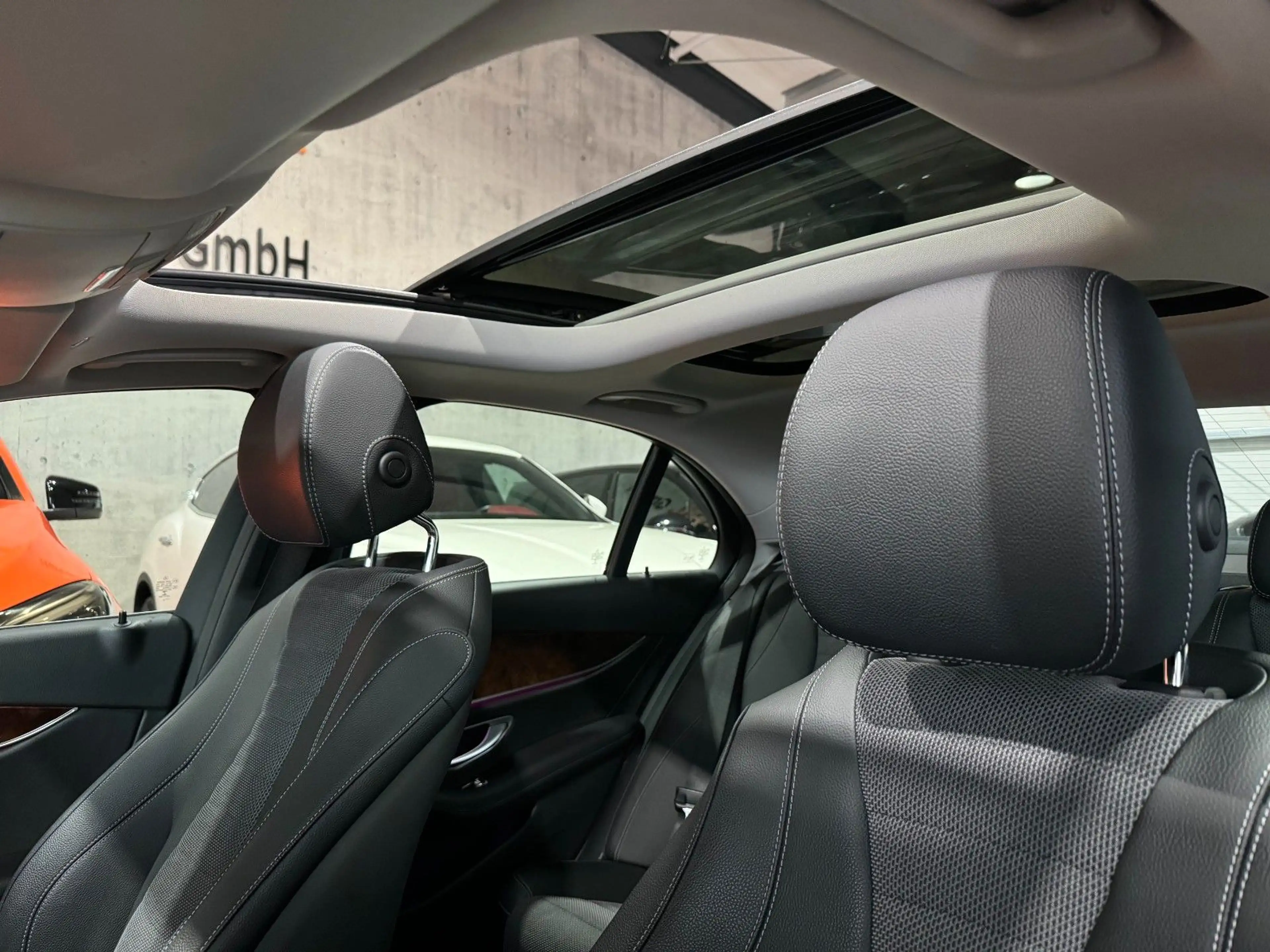 Mercedes-Benz E 220 Lim/PANO/LED/SHZ/NAVI/TOTW/SPURH/APPLE/ — photo 14