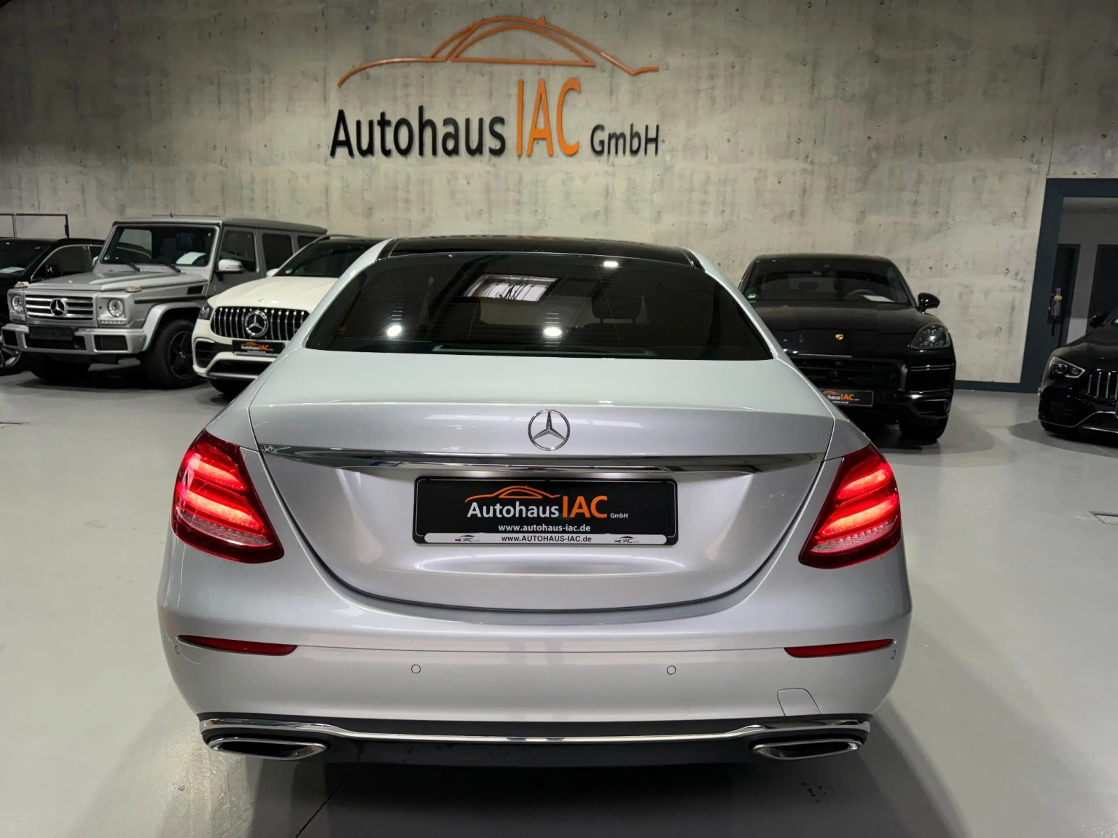 Mercedes-Benz E 220 Lim/PANO/LED/SHZ/NAVI/TOTW/SPURH/APPLE/ — photo 4