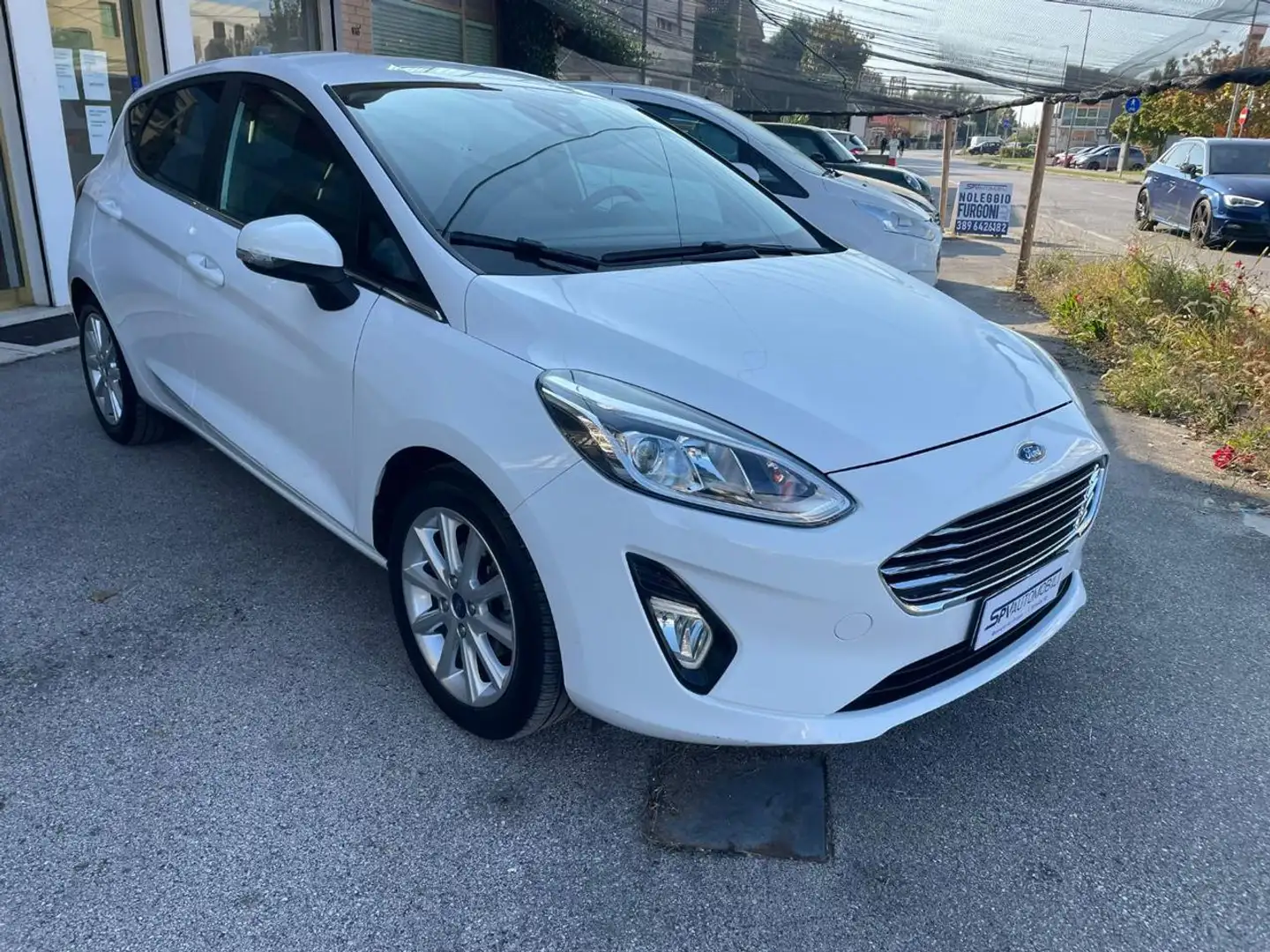 Ford Fiesta 1.1 75 CV GPL 5 porte Titanium Blanc - 1