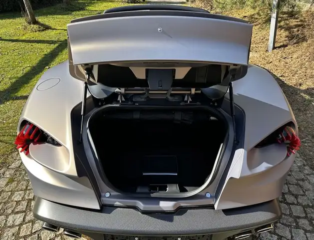 Aston Martin Vanquish Zagato Speedster *1 of 28* Ansicht 40