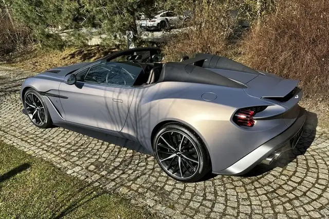 Aston Martin Vanquish Zagato Speedster *1 of 28* Ansicht 22