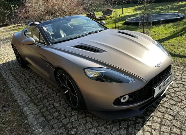 Aston Martin Vanquish Zagato Speedster *1 of 28* Ansicht 3