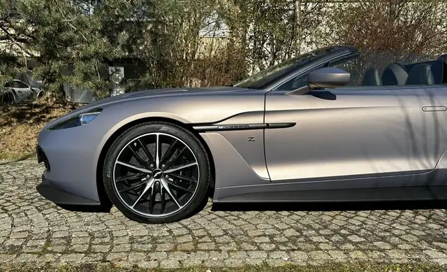 Aston Martin Vanquish Zagato Speedster *1 of 28* Ansicht 20