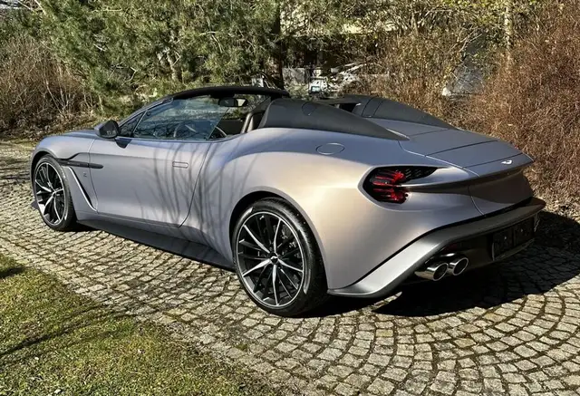 Aston Martin Vanquish Zagato Speedster *1 of 28* Ansicht 9