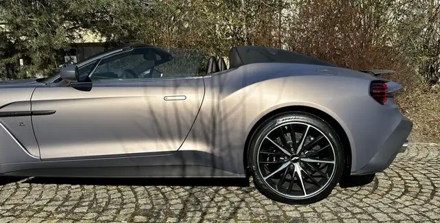 Aston Martin Vanquish Zagato Speedster *1 of 28* Ansicht 21