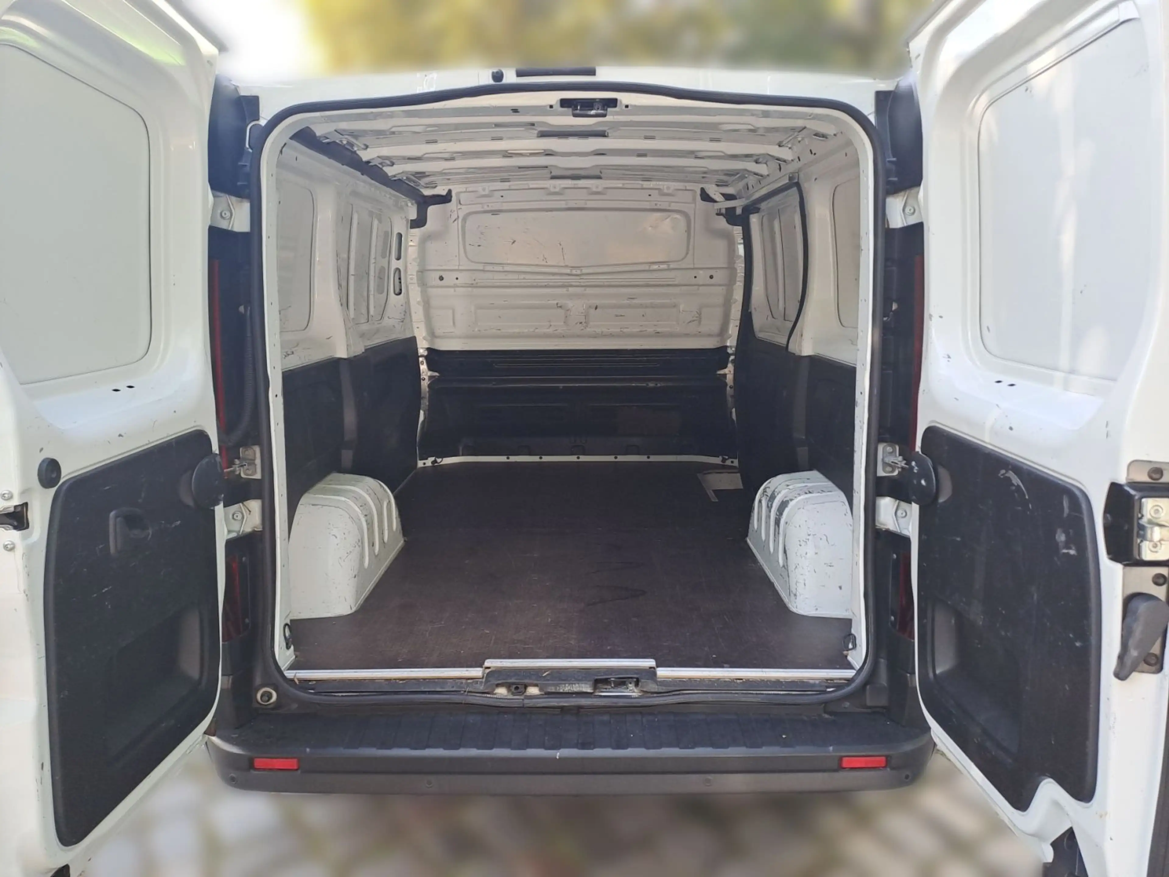 Nissan Primastar Kasten L1H1 2,8t Visia Klima*Radio — photo 10