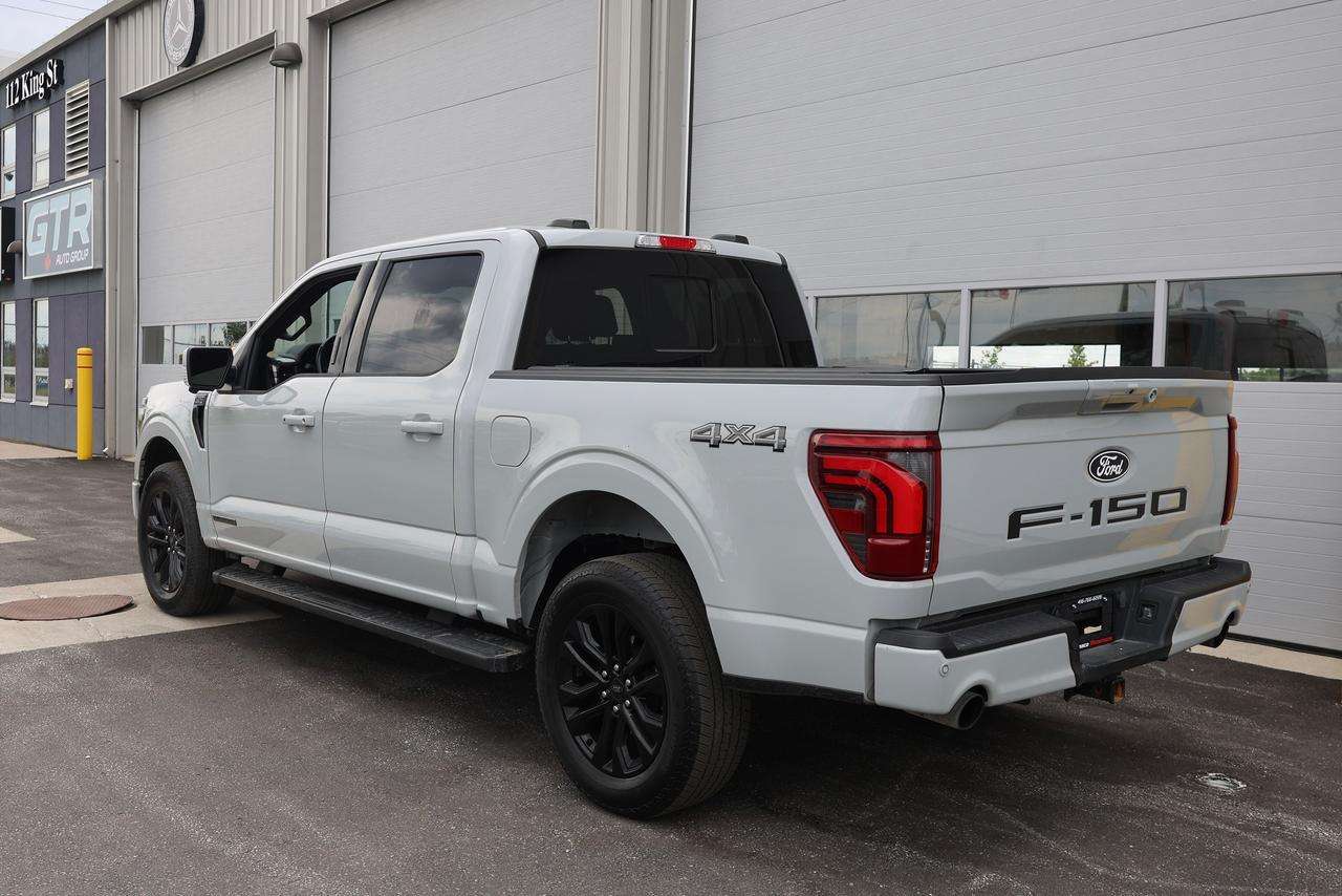2024 Ford F-150 Lariat Crew Cab 3.5L PowerBoost Hybrid 4WD — снимка 1