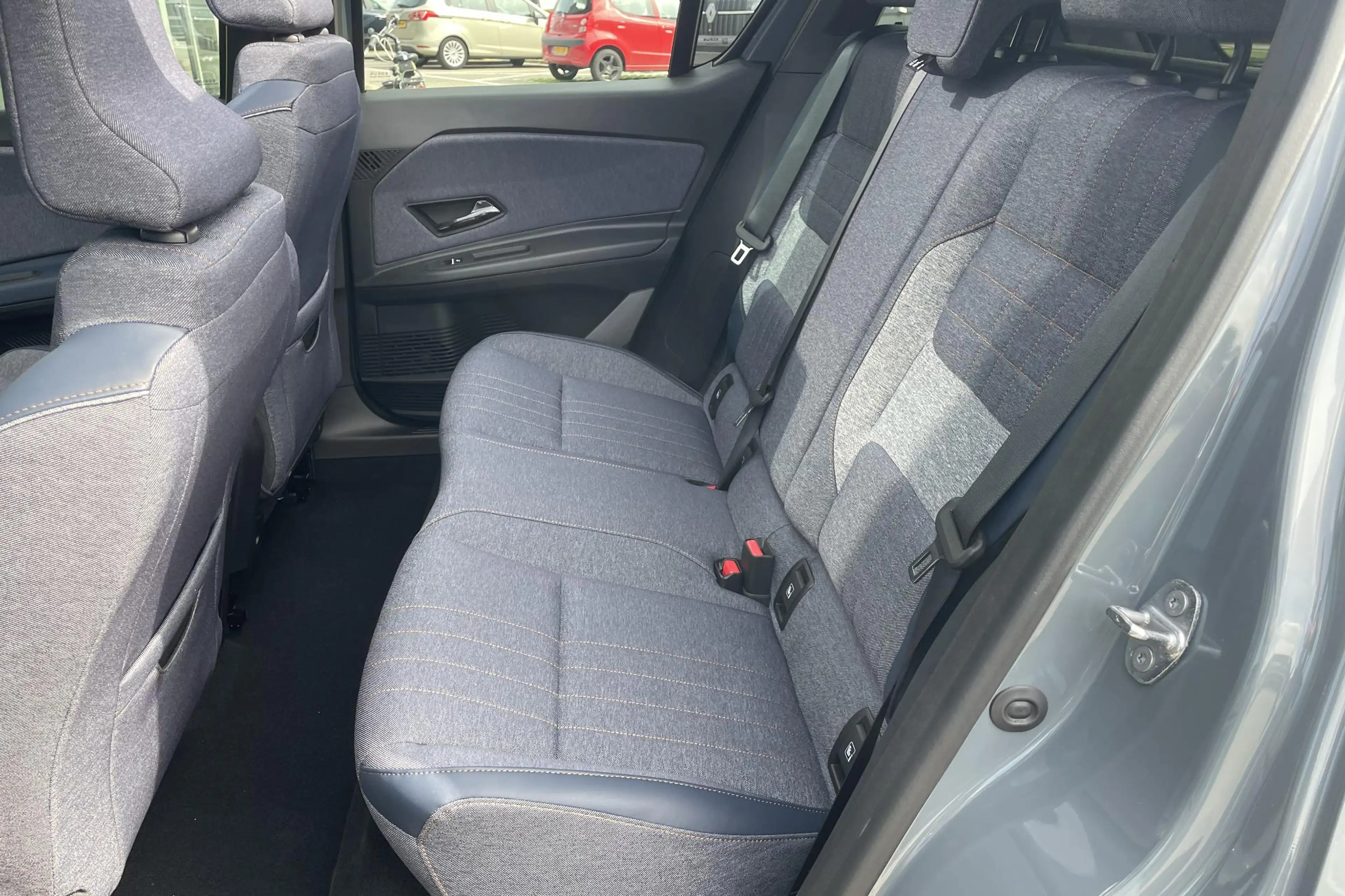 Renault R 4 comfort range techno Plein Sud canvas dak 52 kWh — photo 8
