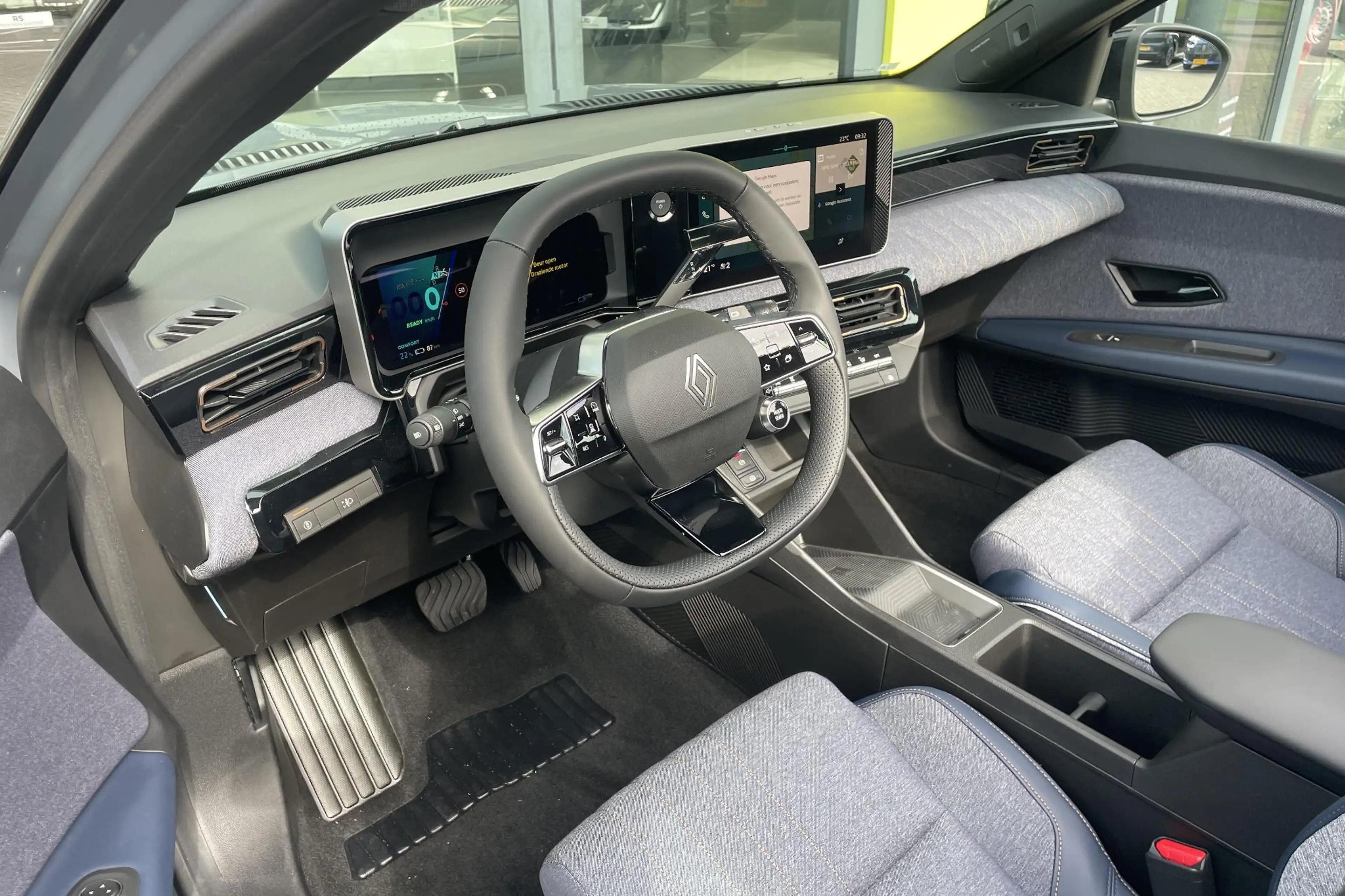 Renault R 4 comfort range techno Plein Sud canvas dak 52 kWh — photo 7