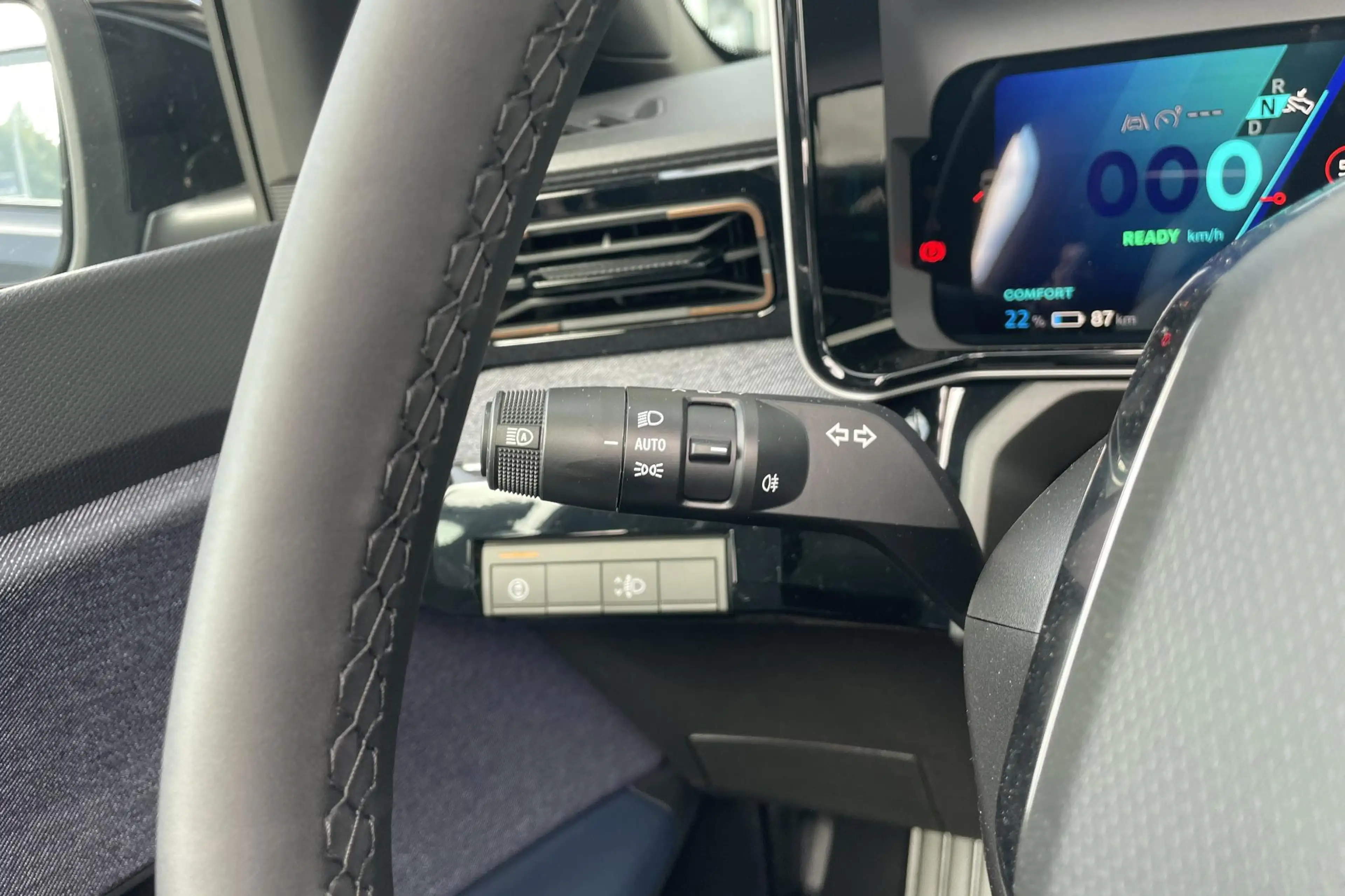 Renault R 4 comfort range techno Plein Sud canvas dak 52 kWh — photo 14