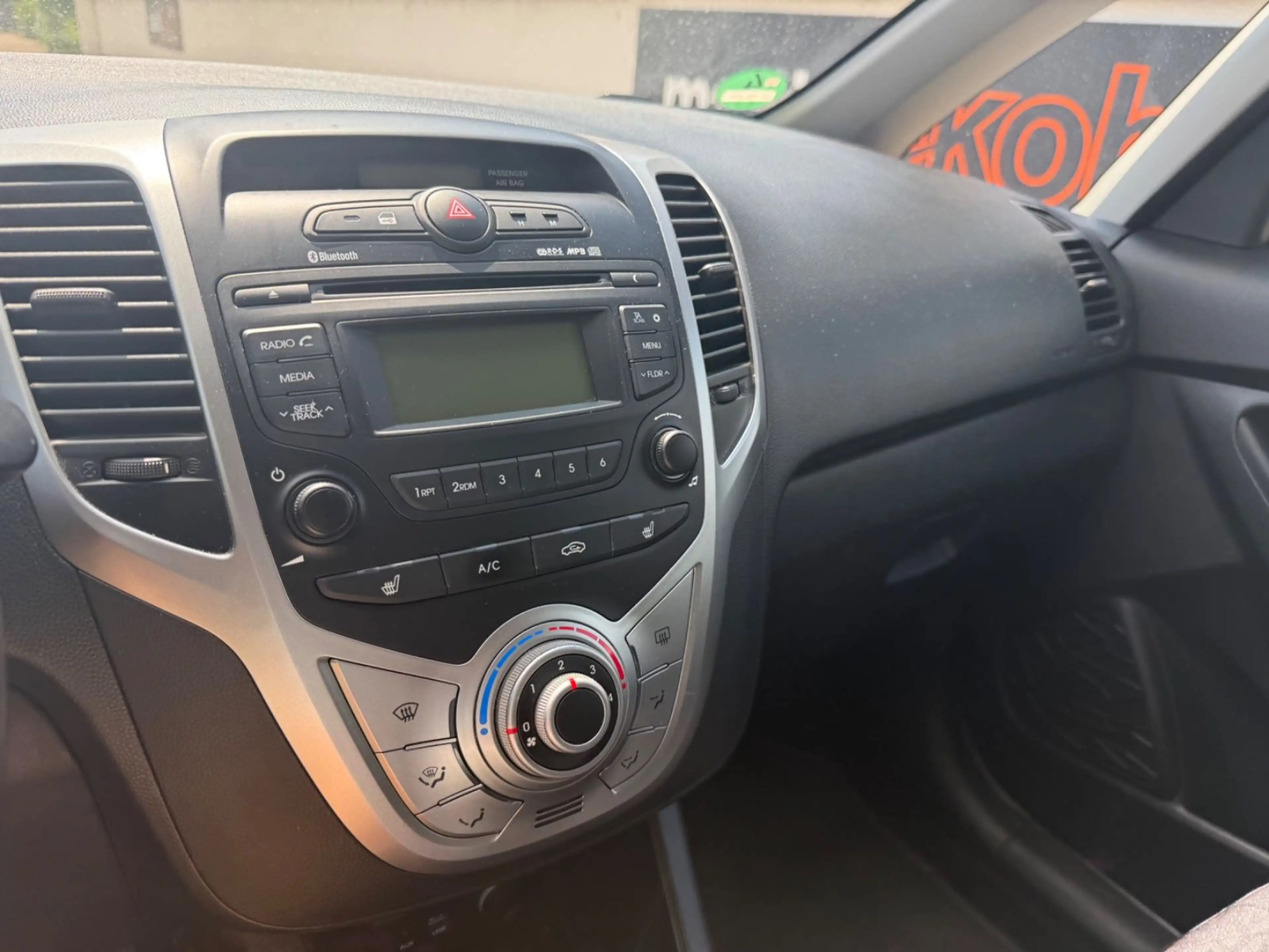 Hyundai iX20 blue Passion aus 1 Hand+ USB+PDC+BC+MFL+SIT — photo 12