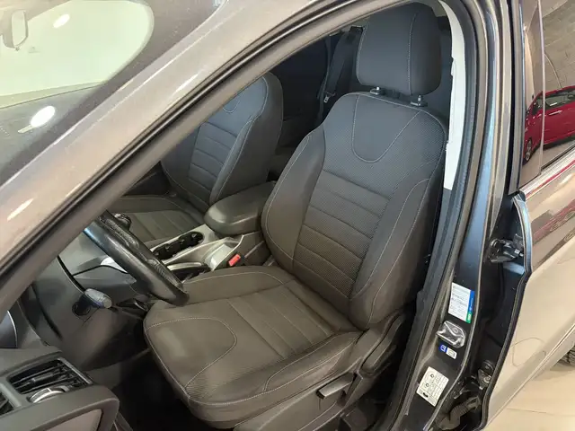 Ford Kuga view 15
