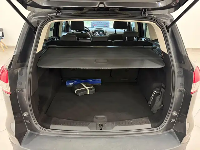 Ford Kuga view 10