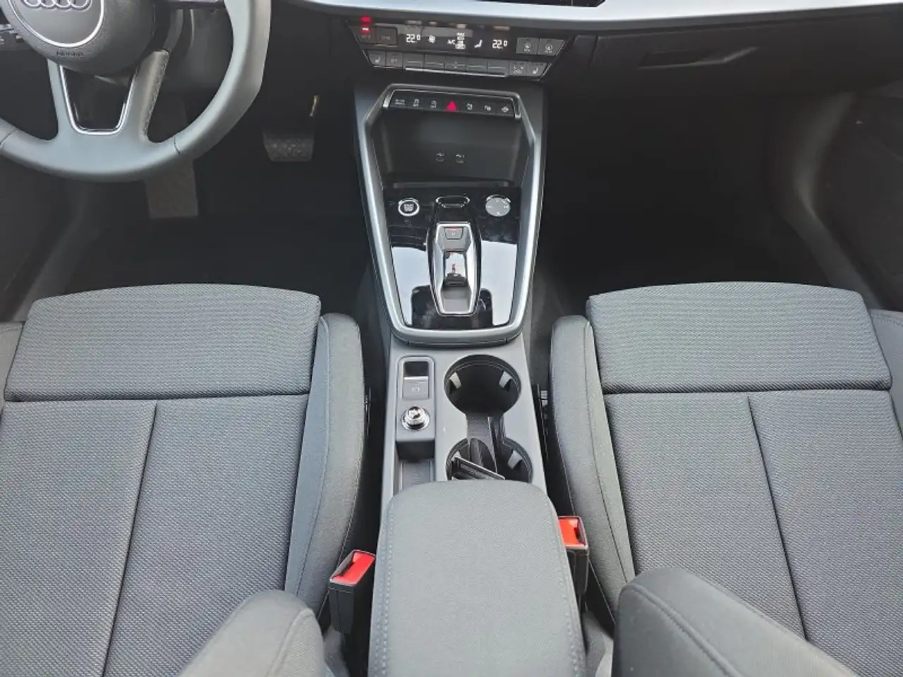 Audi A3 Sportback 35TFSI 4*J.Gar/LED/ACC/Keyless/el.Klappe 12
