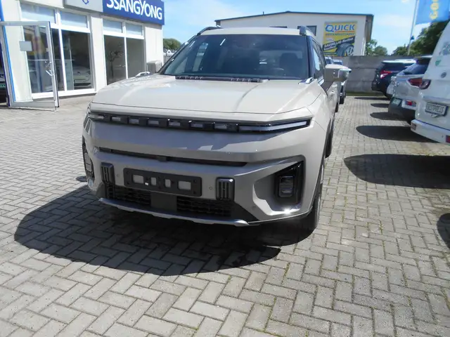 SsangYong Torres EVX TITANIUM Voll-Leder NAVI 360° Kamera