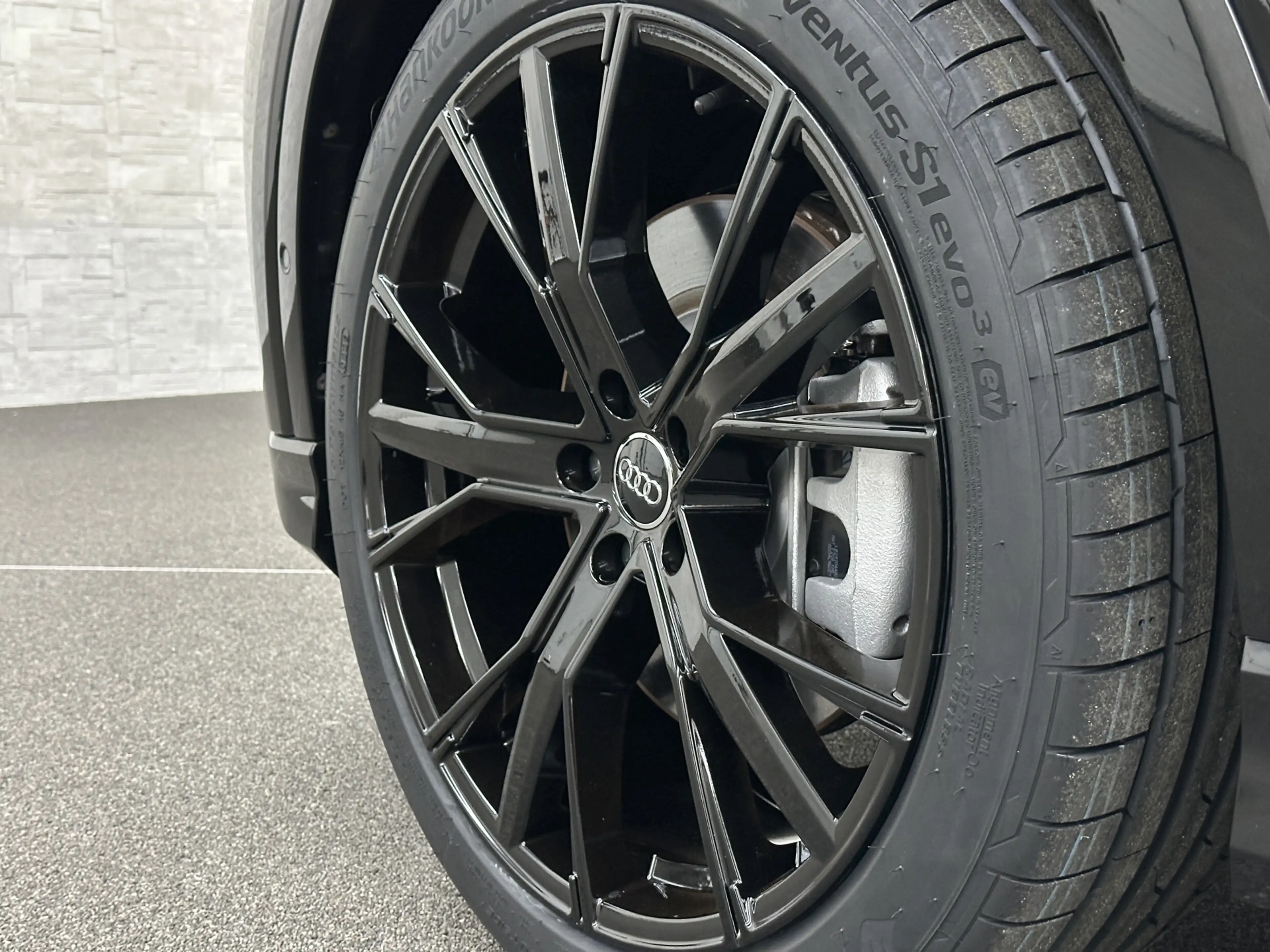 Audi Q4 e-tron 40 S-Line | Sportstoelen | Headup | Leder | 20" | — photo 8