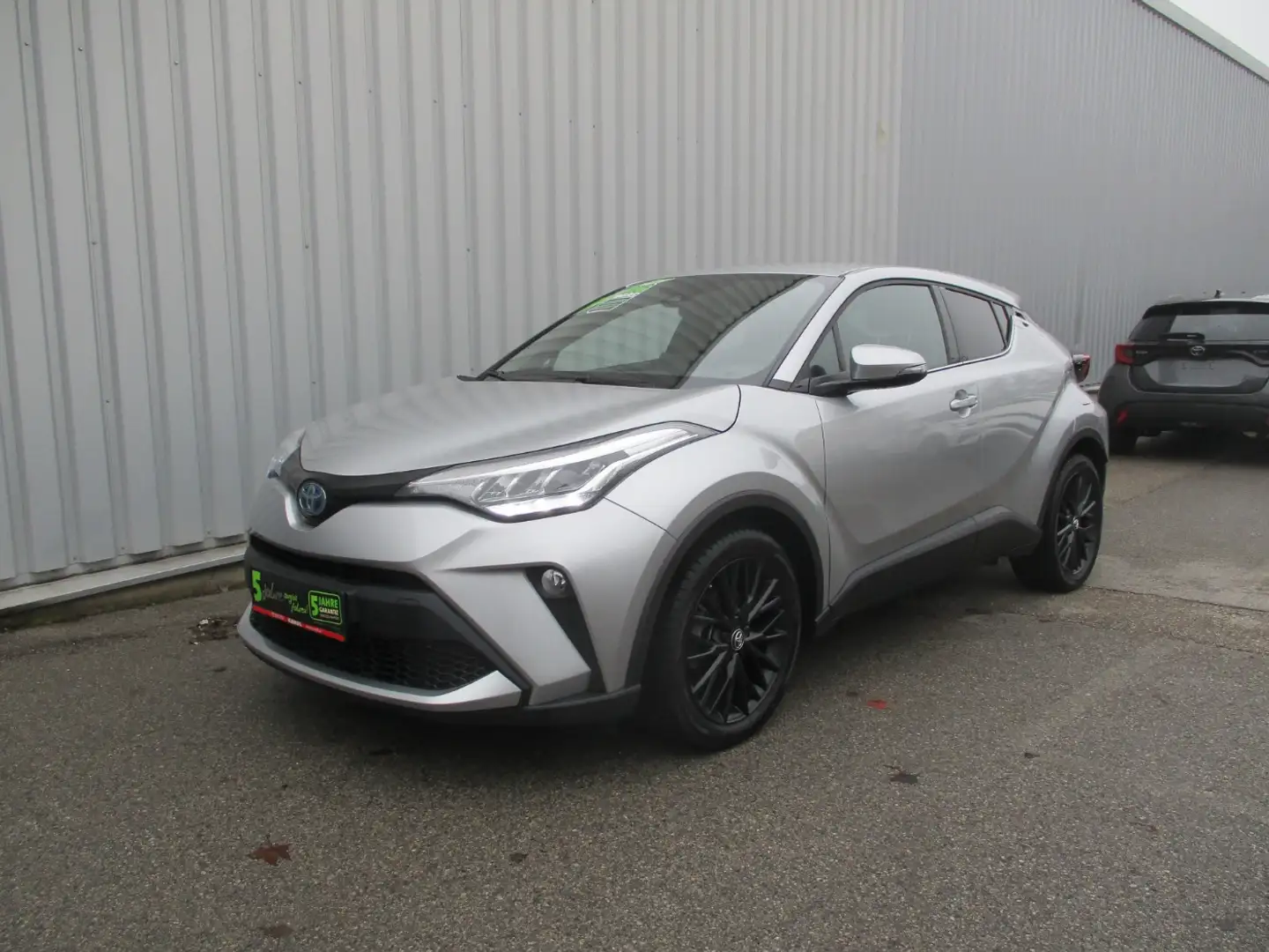 Toyota C-HR 1.8 Hybrid 25th Anniversary Edition CVT ACC Silber - 2