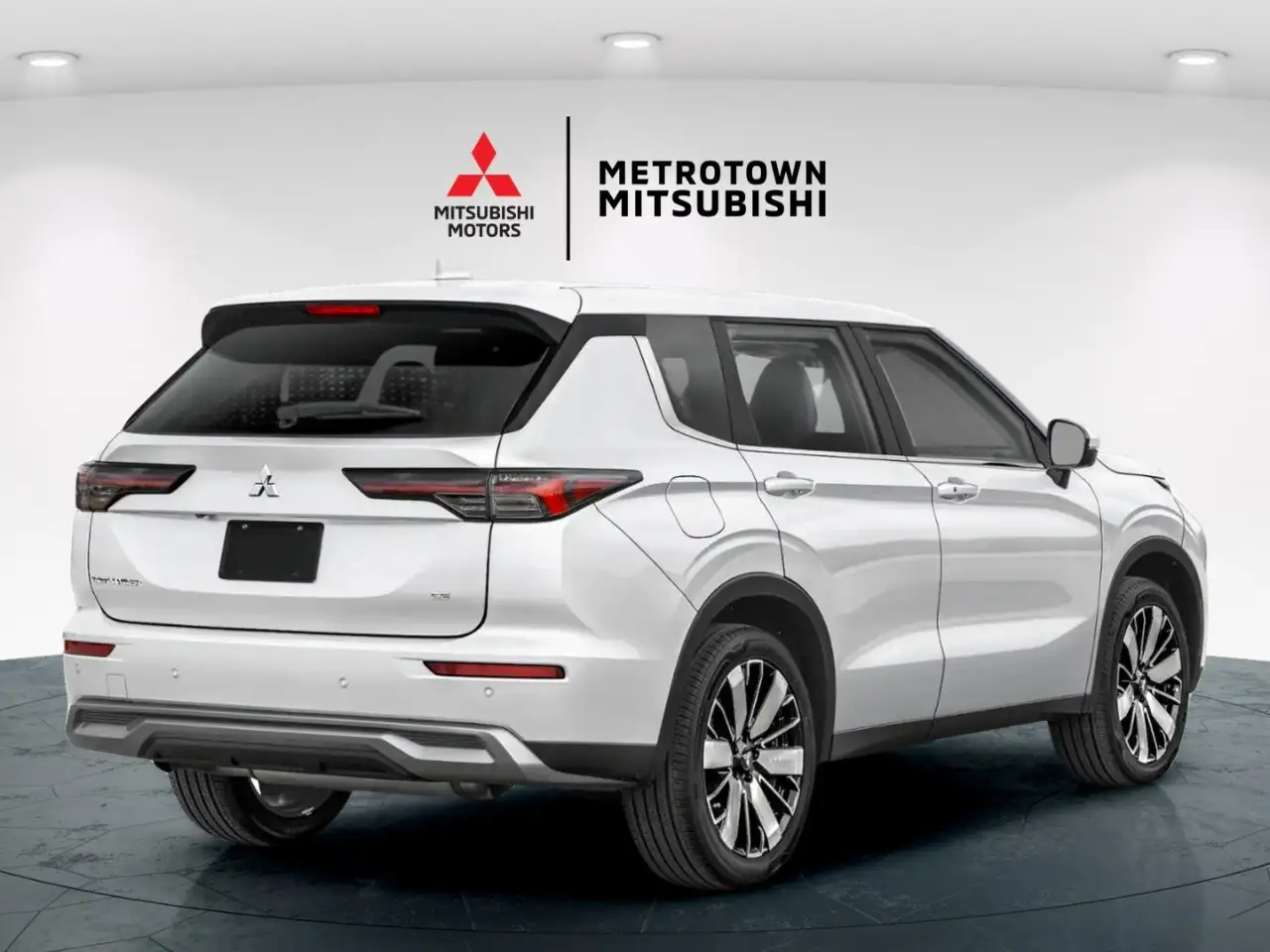 Mitsubishi Outlander снимка Mitsubishi Outlander